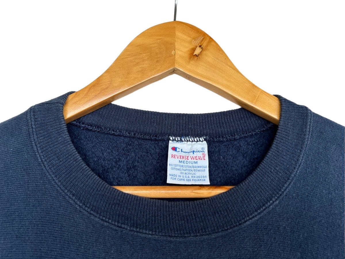 Vintage 90s Champion Reverse Weave Navy Blue Sweatshirt