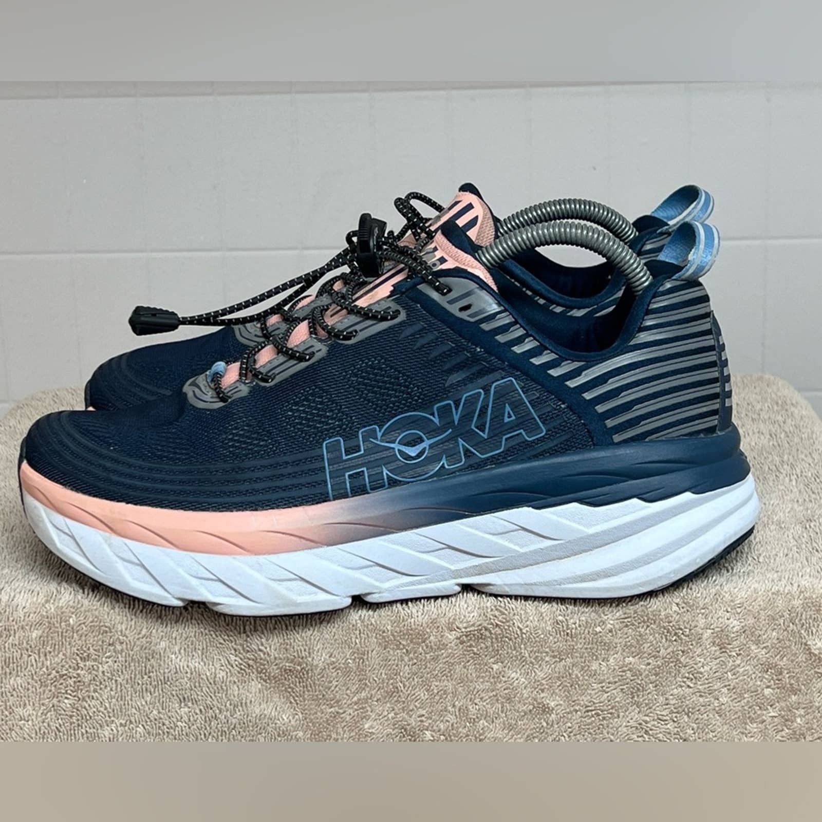 Hoka One One Bondi Running Shoes Blue Pink Size 10 CLEAN