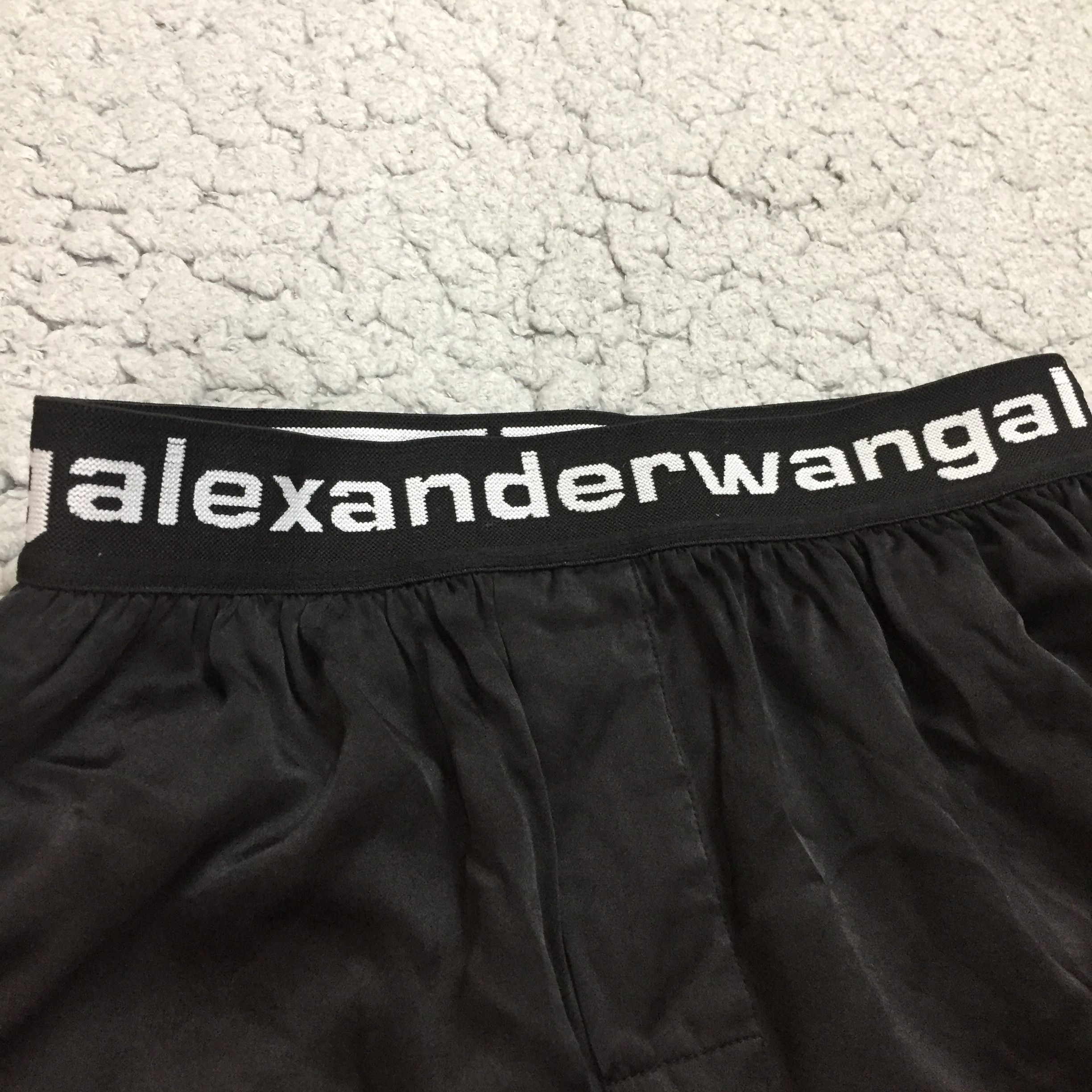 Alexander Wang ALEXANDER WANG - SILK CHARMEUSE BOXER SHORT Size 30" / US 8 / IT 44 - 6 Thumbnail