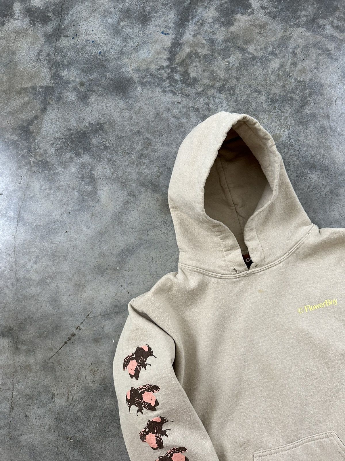 Golf Wang Golf Wang Tan " Save The Bees " Hoodie Sz. Small Size US S / EU 44-46 / 1 - 6 Thumbnail