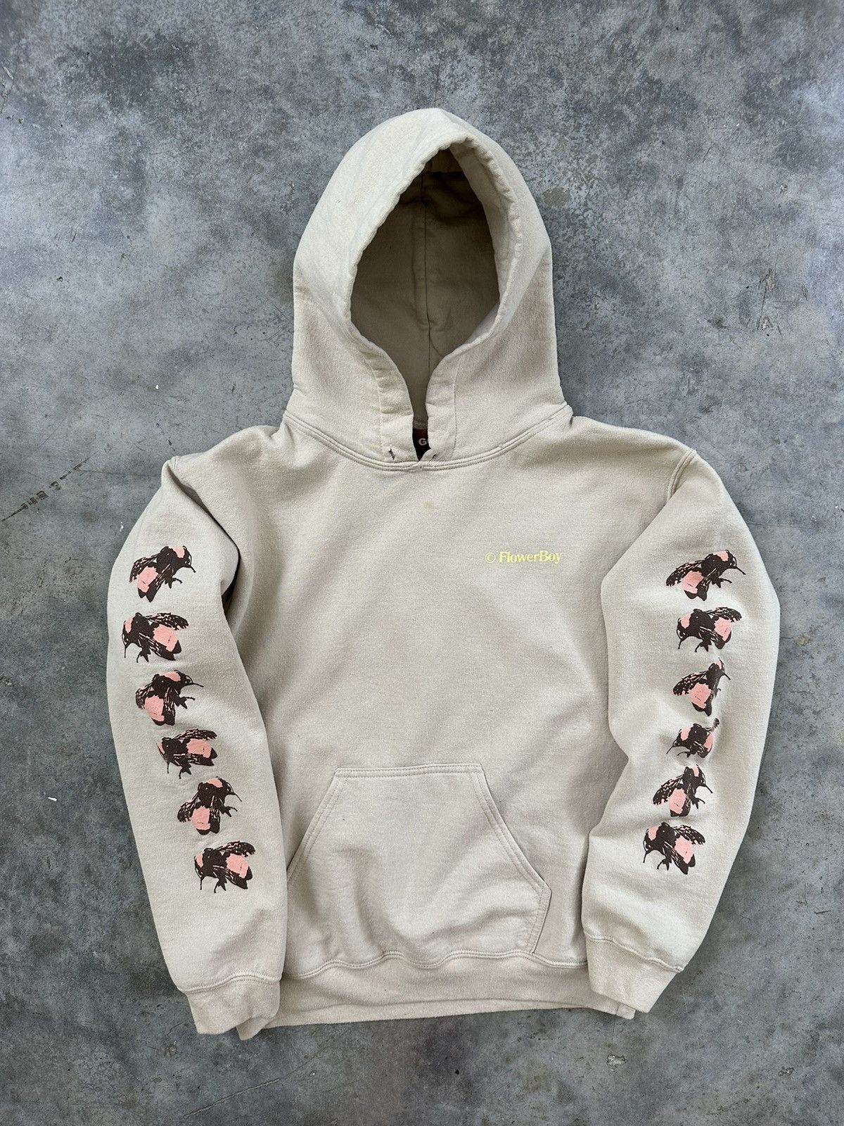 Golf Wang Golf Wang Tan " Save The Bees " Hoodie Sz. Small Size US S / EU 44-46 / 1 - 4 Thumbnail
