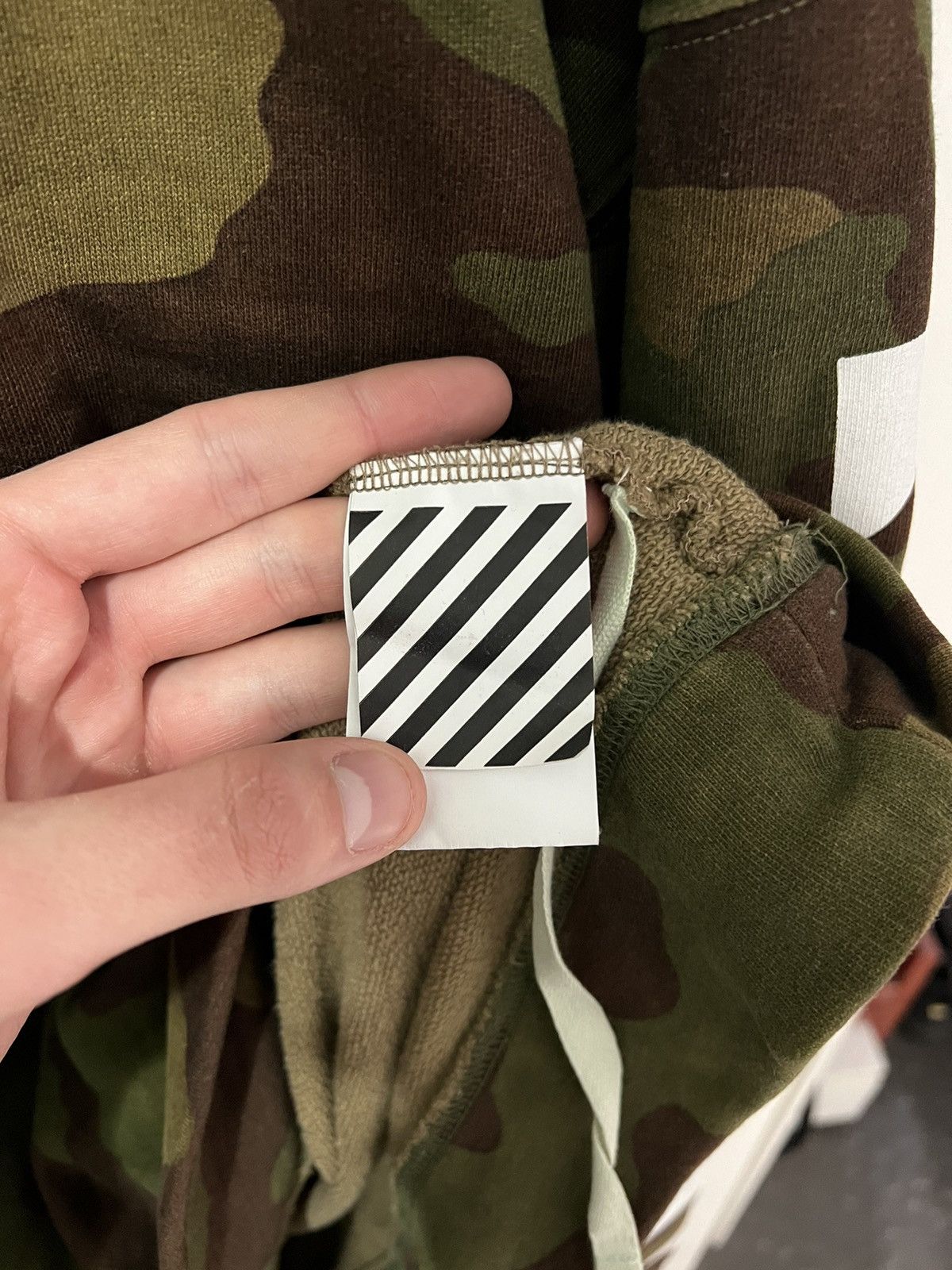 Off white seeing things camo clearance