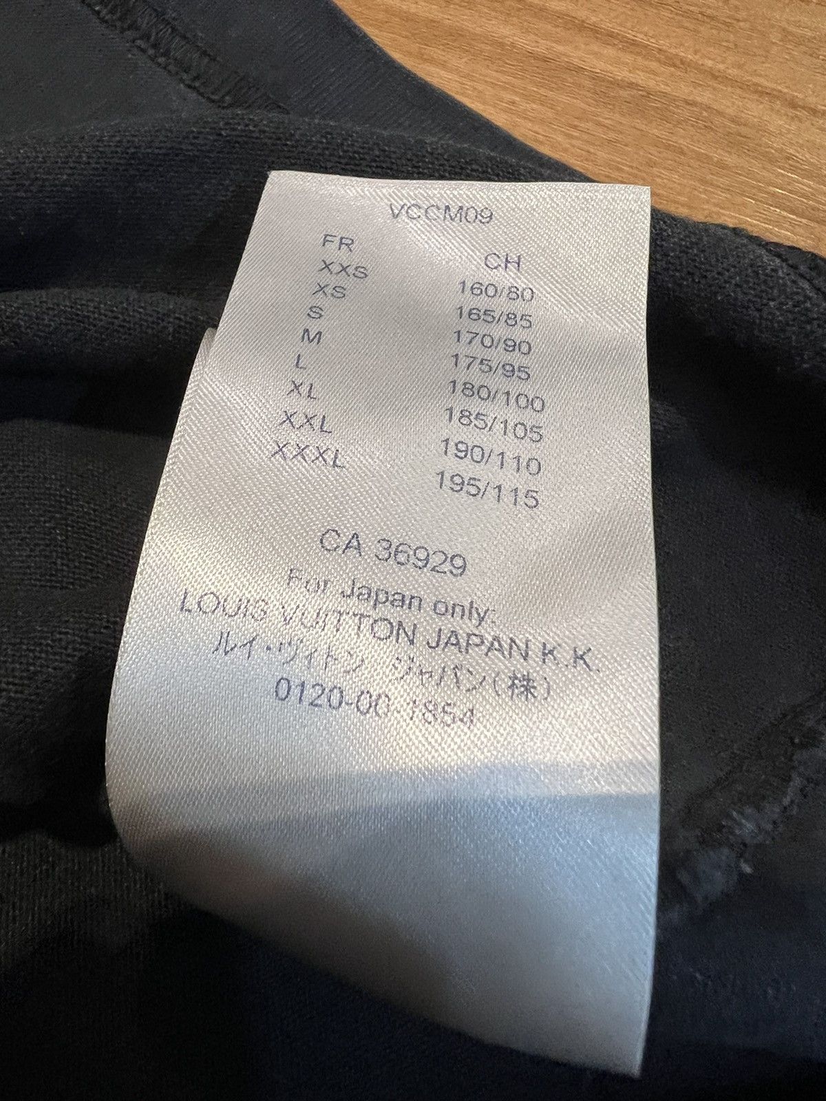 Louis Vuitton LOUIS VUITTON STAPLE TEE Size US L / EU 52-54 / 3 - 8 Thumbnail