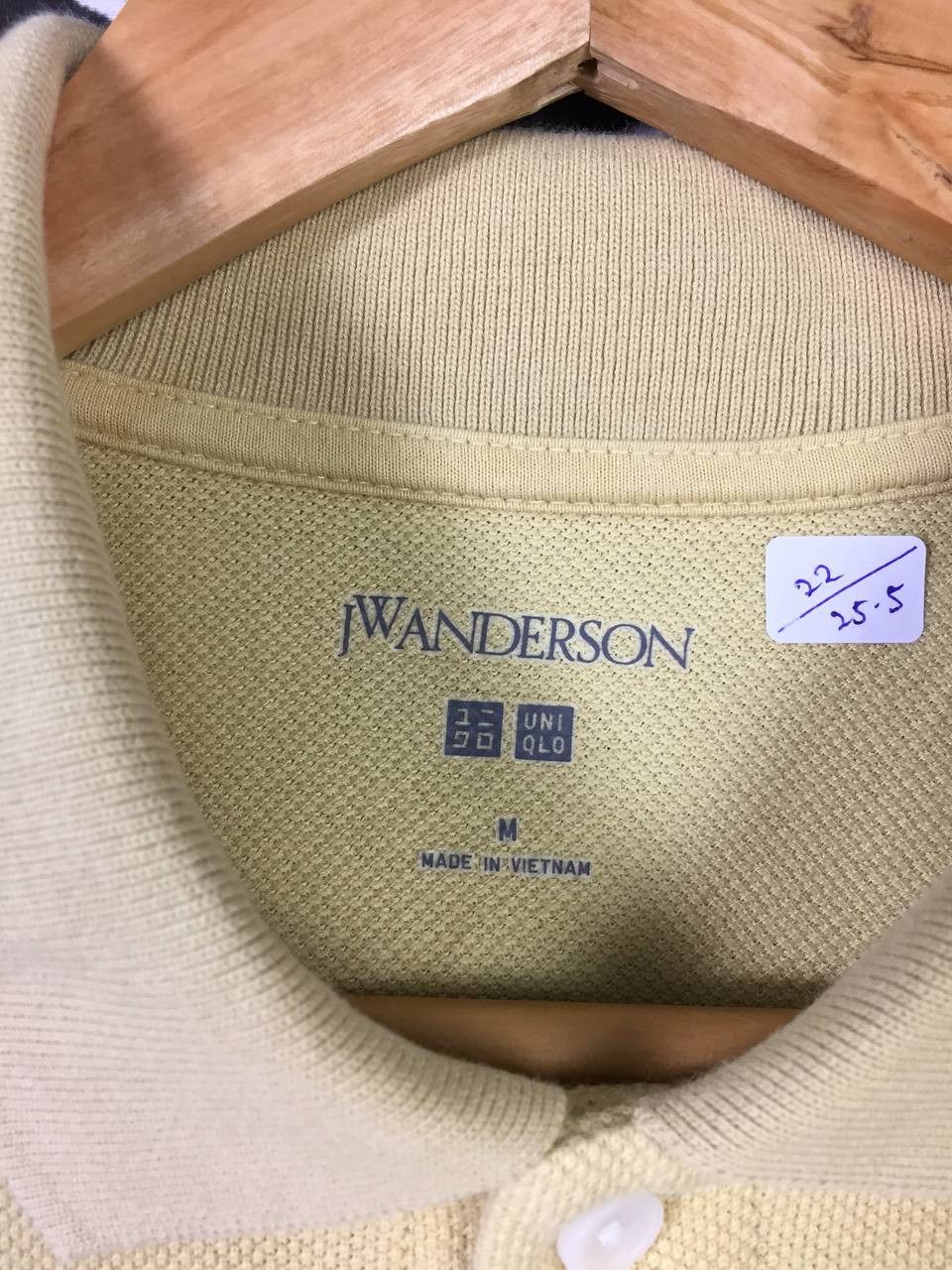 JW Anderson × Uniqlo J.W.Anderson Flower Embroidered Uniqlo Polo tee Size US M / EU 48-50 / 2 - 7 Thumbnail