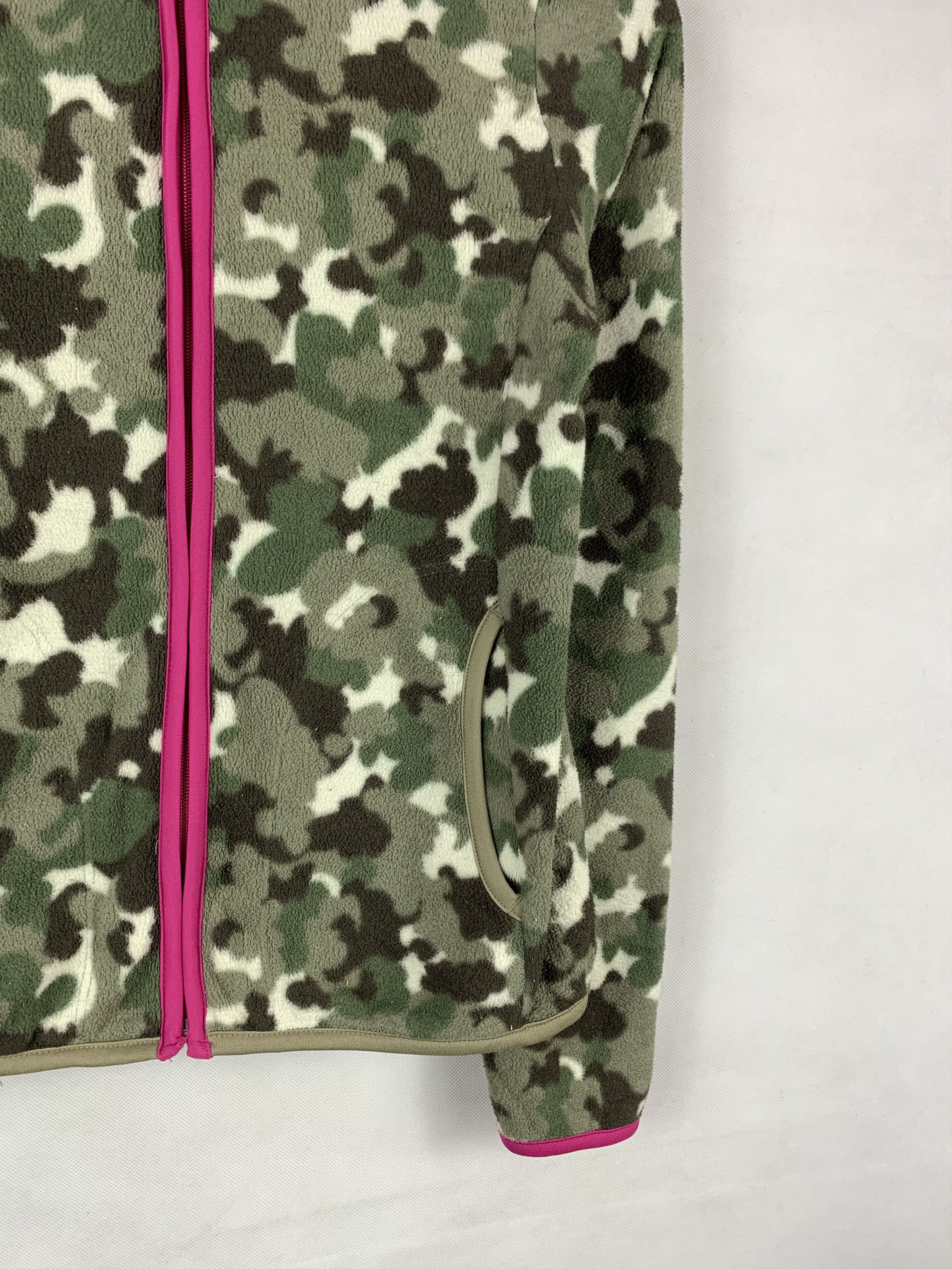 Japanese Brand × Uniqlo Steals! Uniqlo Camo Fleece Hoodie Jacket Size US XXS / EU 40 - 3 Thumbnail