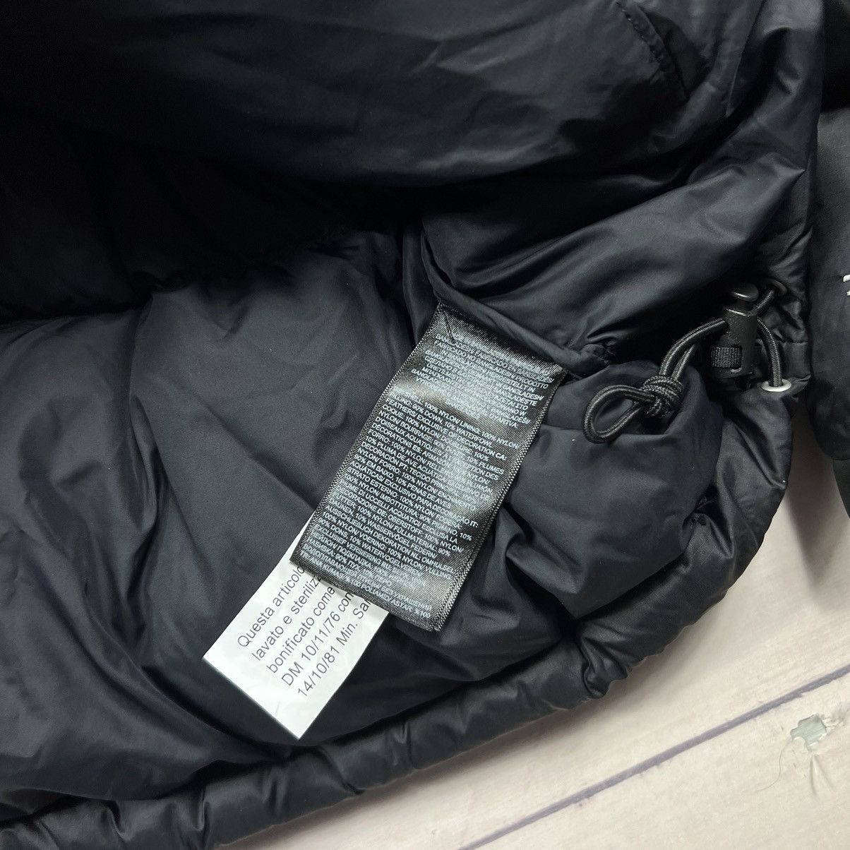 The North Face The North Face Nuptse 700 Puffer Down Jacket Black Size US XL / EU 56 / 4 - 6 Thumbnail