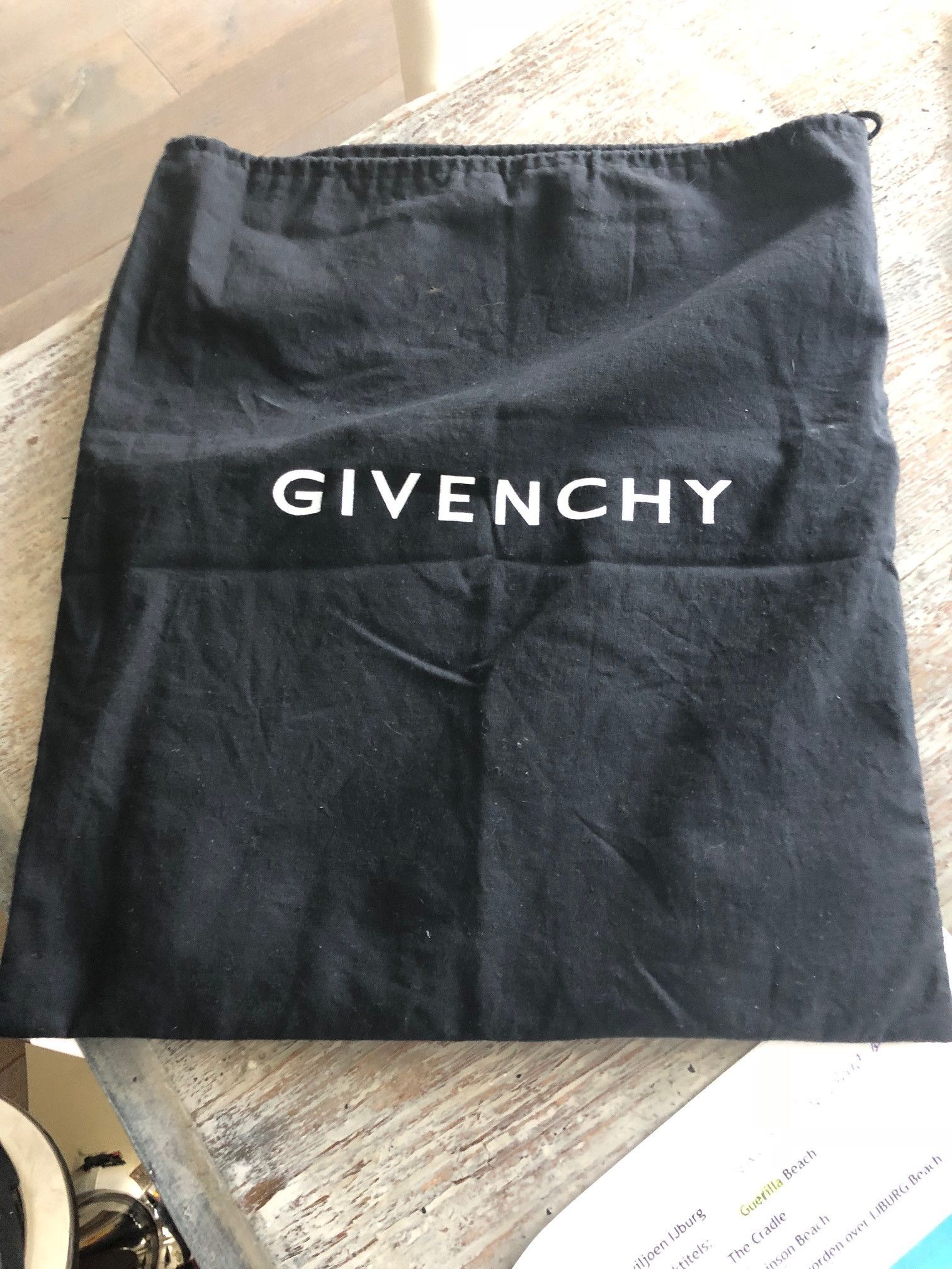 Givenchy Rare Gottahave piece NEW*sold out Clutch Size ONE SIZE - 6 Thumbnail