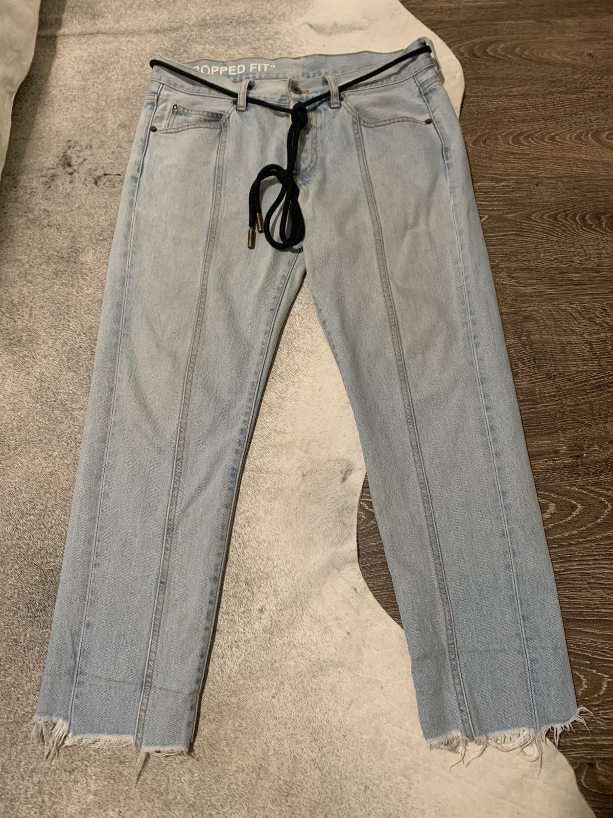 image of Off White Off-White “Cropped Fit” Denim in Blue, Men's (Size 32)