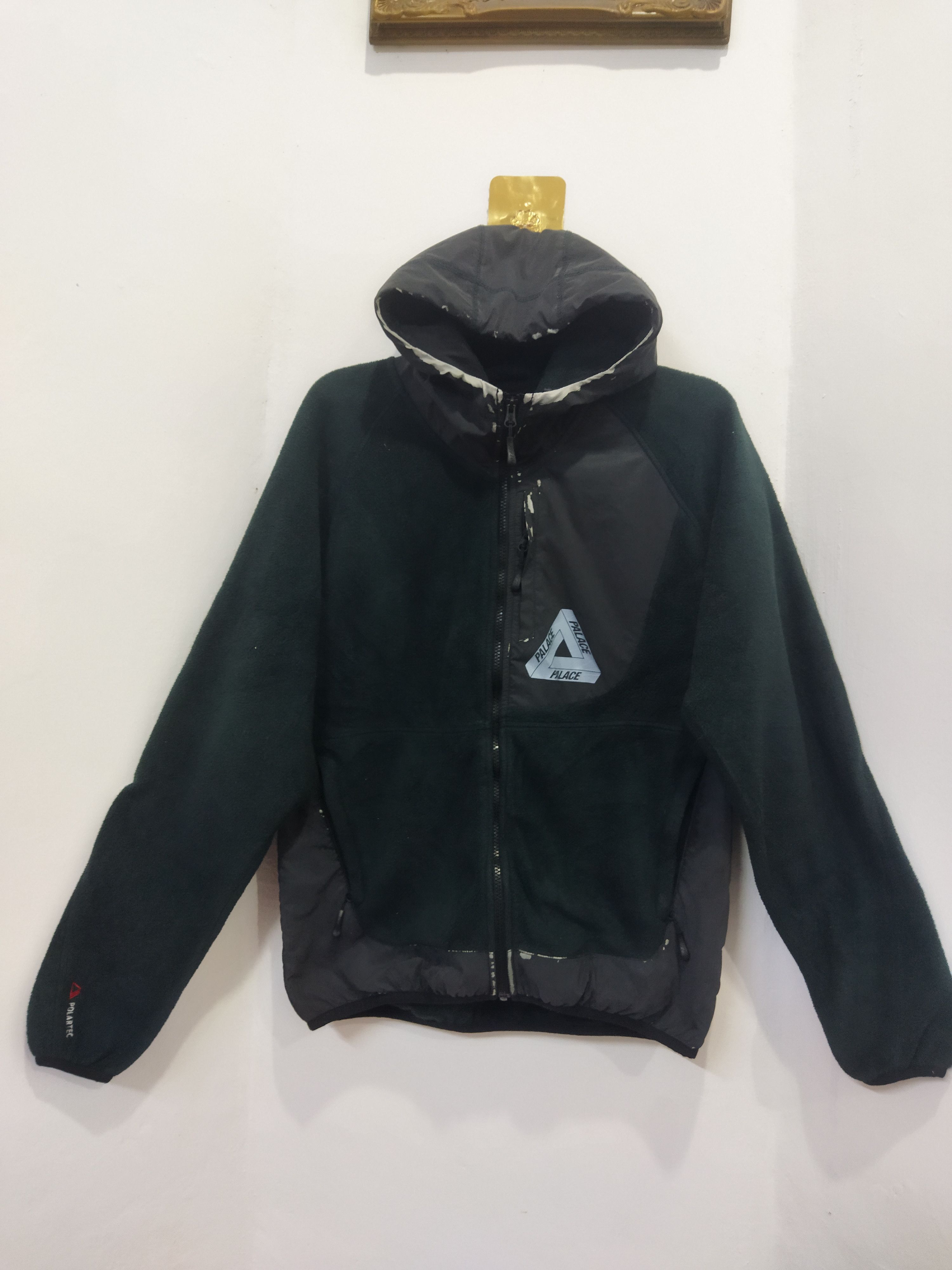 Palace Skateboard POLARTEC NINJA HOOD 【公式通販】