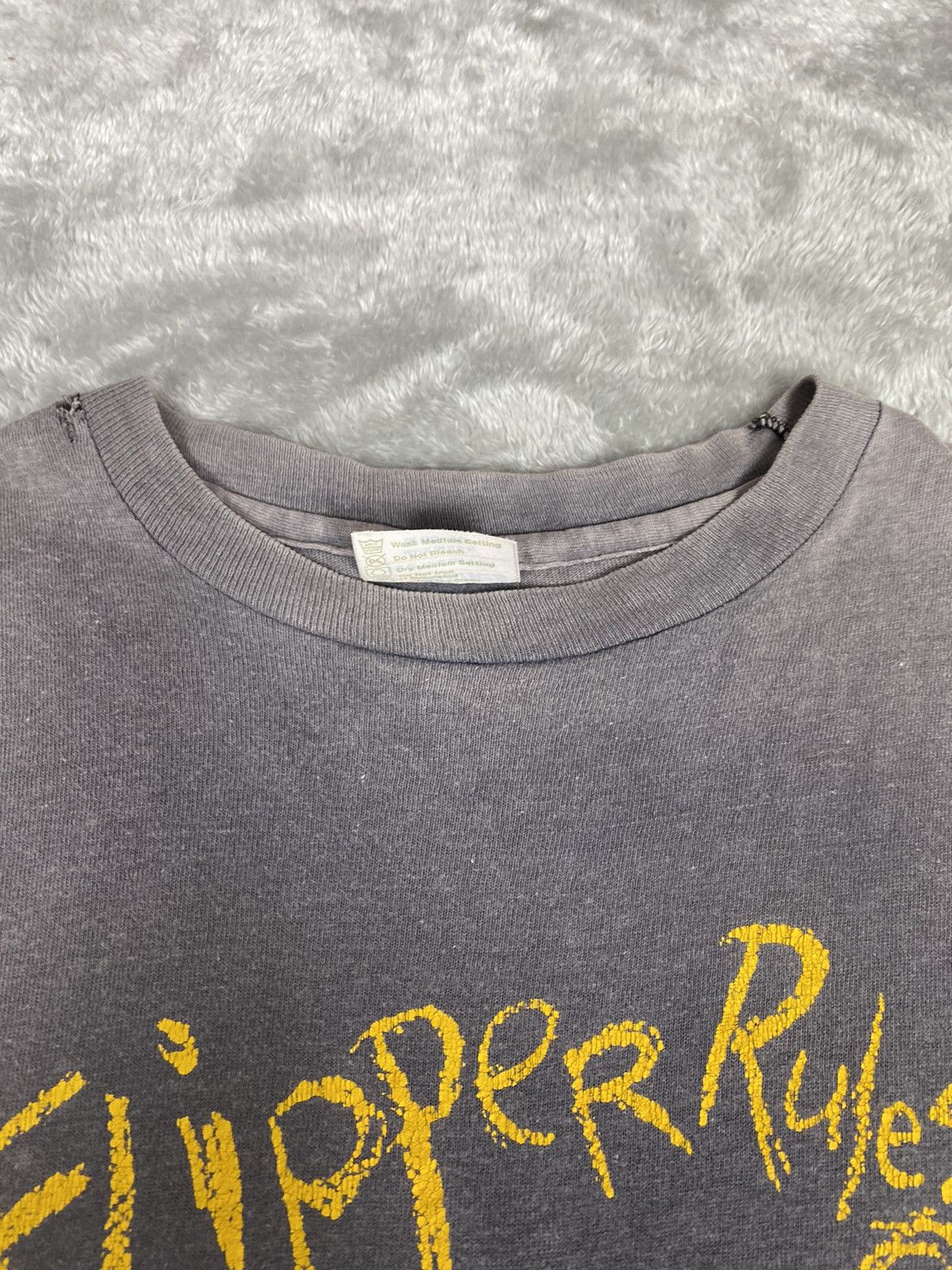 Band Tees Vintage 80’s Flipper Band Size US M / EU 48-50 / 2 - 4 Thumbnail