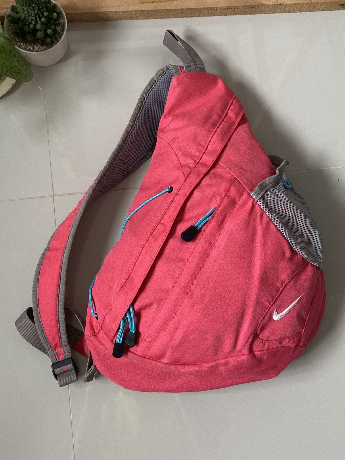 nike tactical cross sling bag