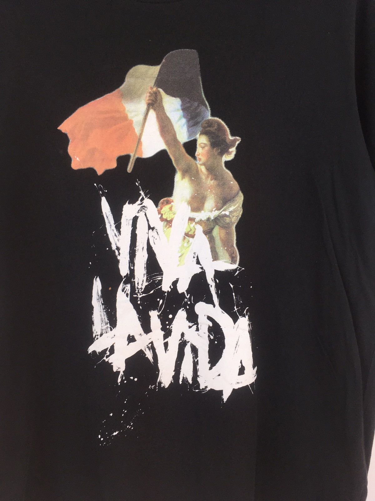 Band Tees × Japanese Brand × Uniqlo Uniqlo x Coldplay Black Colour XLarge Size T-Shirt Size US XL / EU 56 / 4 - 2 Thumbnail