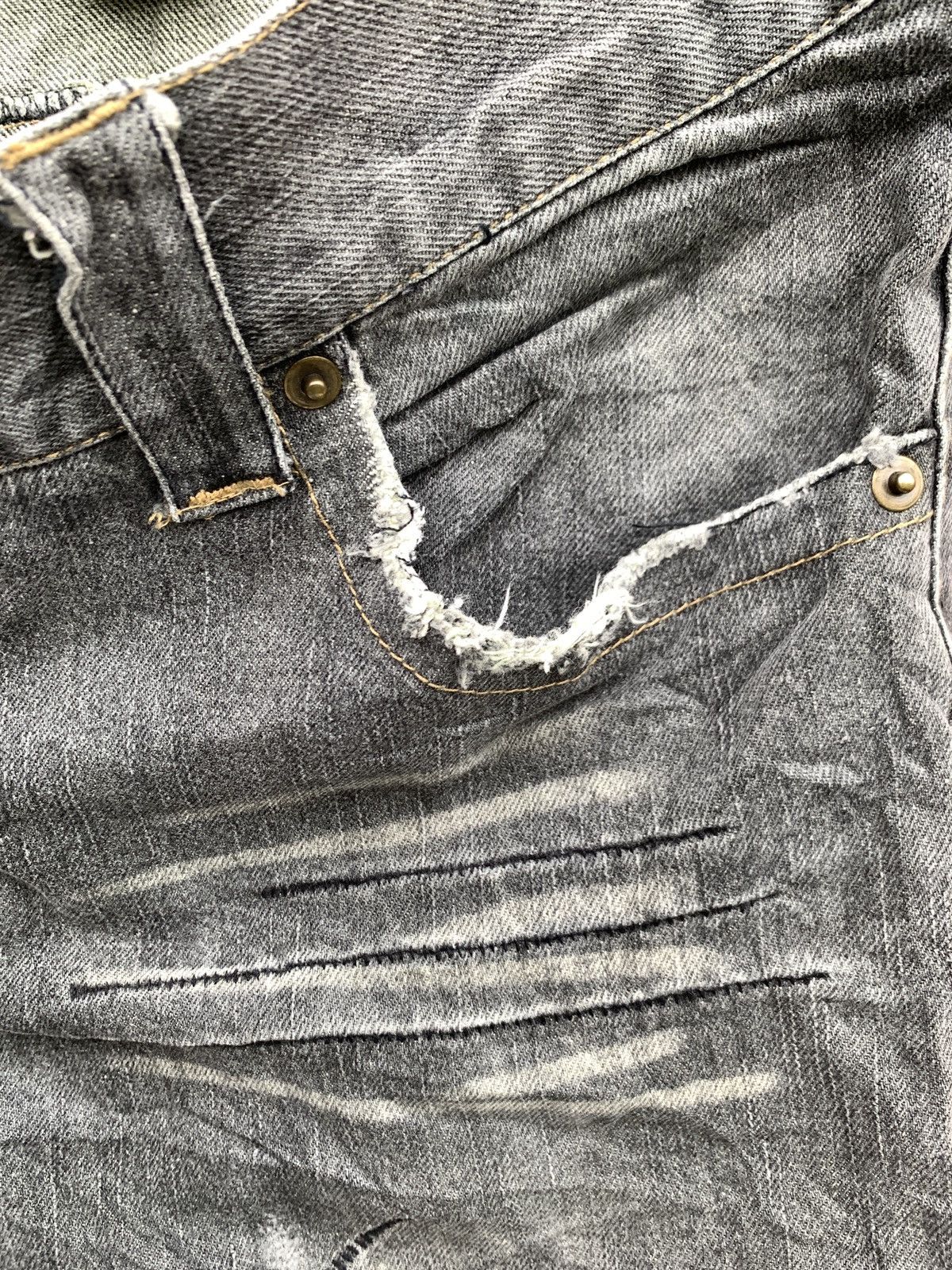 Japanese Brand Growhth By In The Attic Japanese Brands Distresse demim Size US 36 / EU 52 - 7 Thumbnail