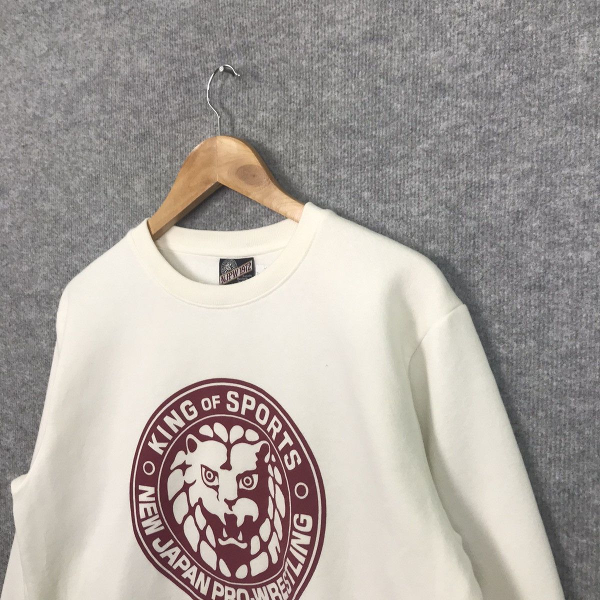 Japanese Brand Vintage New Japan Pro Wrestling King of Sports sweatshirt Size US L / EU 52-54 / 3 - 3 Thumbnail