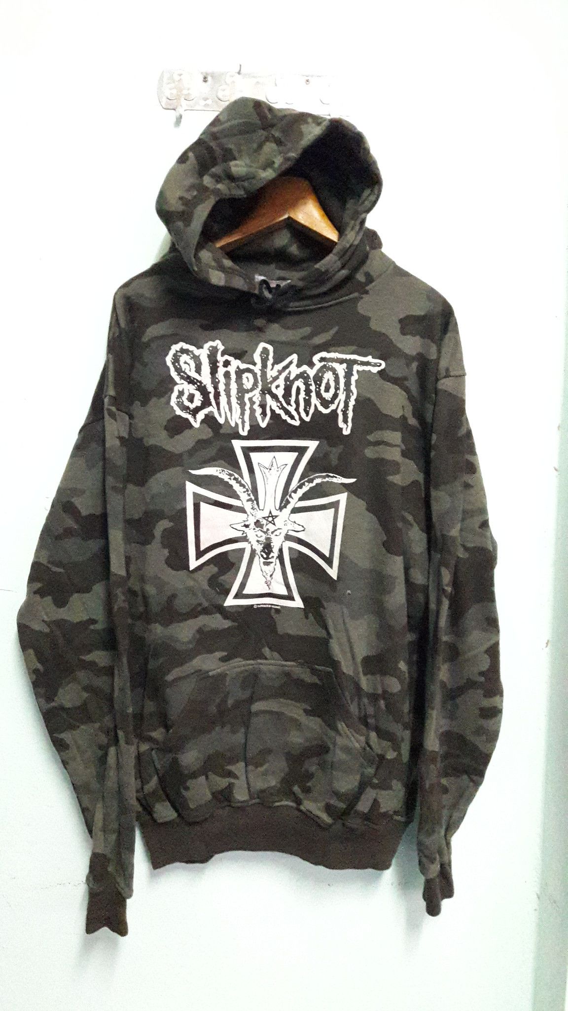 Band Tees Vintage Slipknot Hoodie Camouflage size XL by Against Size US L / EU 52-54 / 3 - 3 Thumbnail