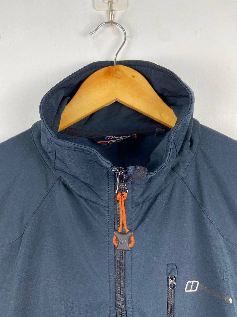 Berghaus × Vintage Vintage Berghaus Jacket Outdoor Hiking Size US L / EU 52-54 / 3 - 7 Thumbnail
