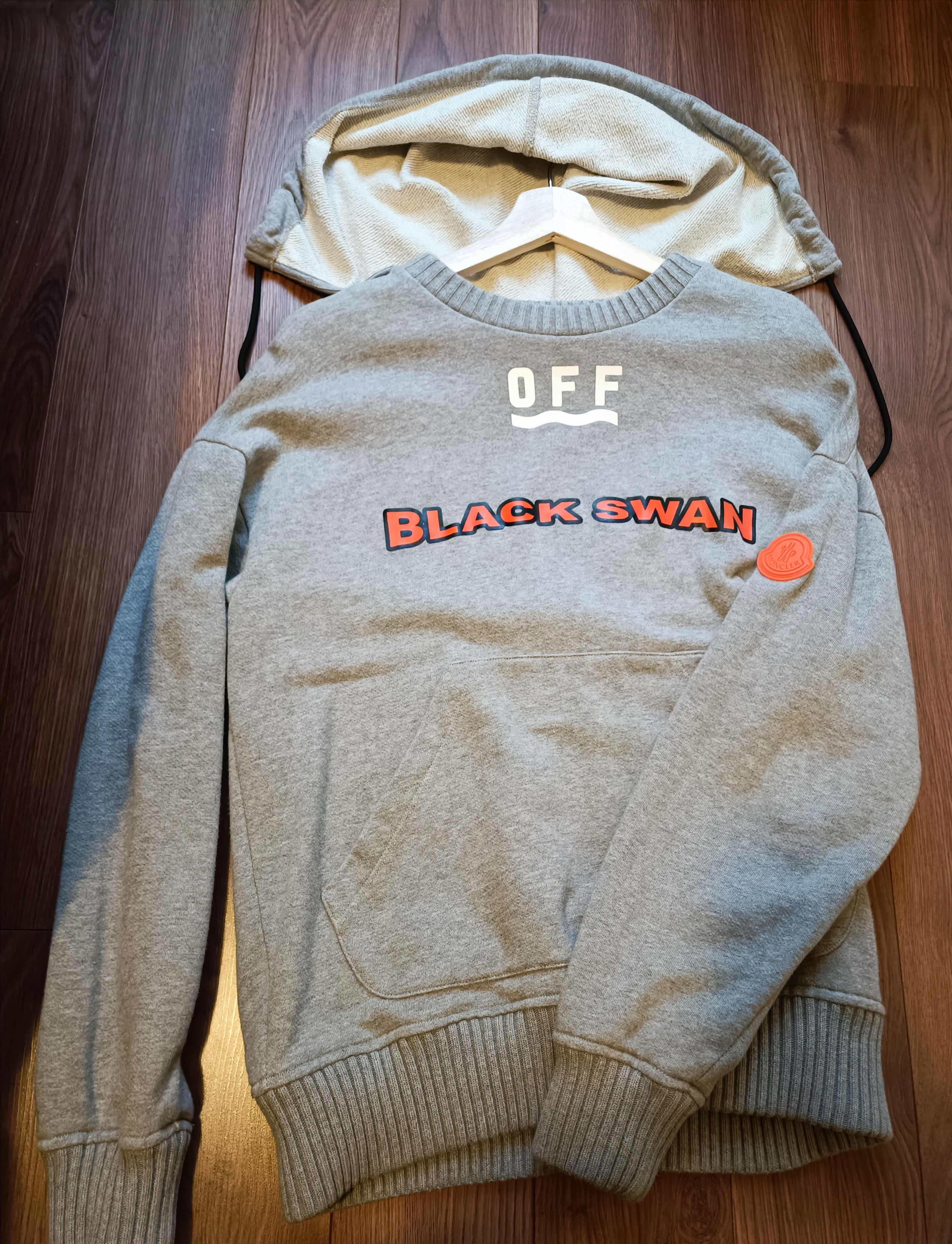 Off white outlet moncler black swan