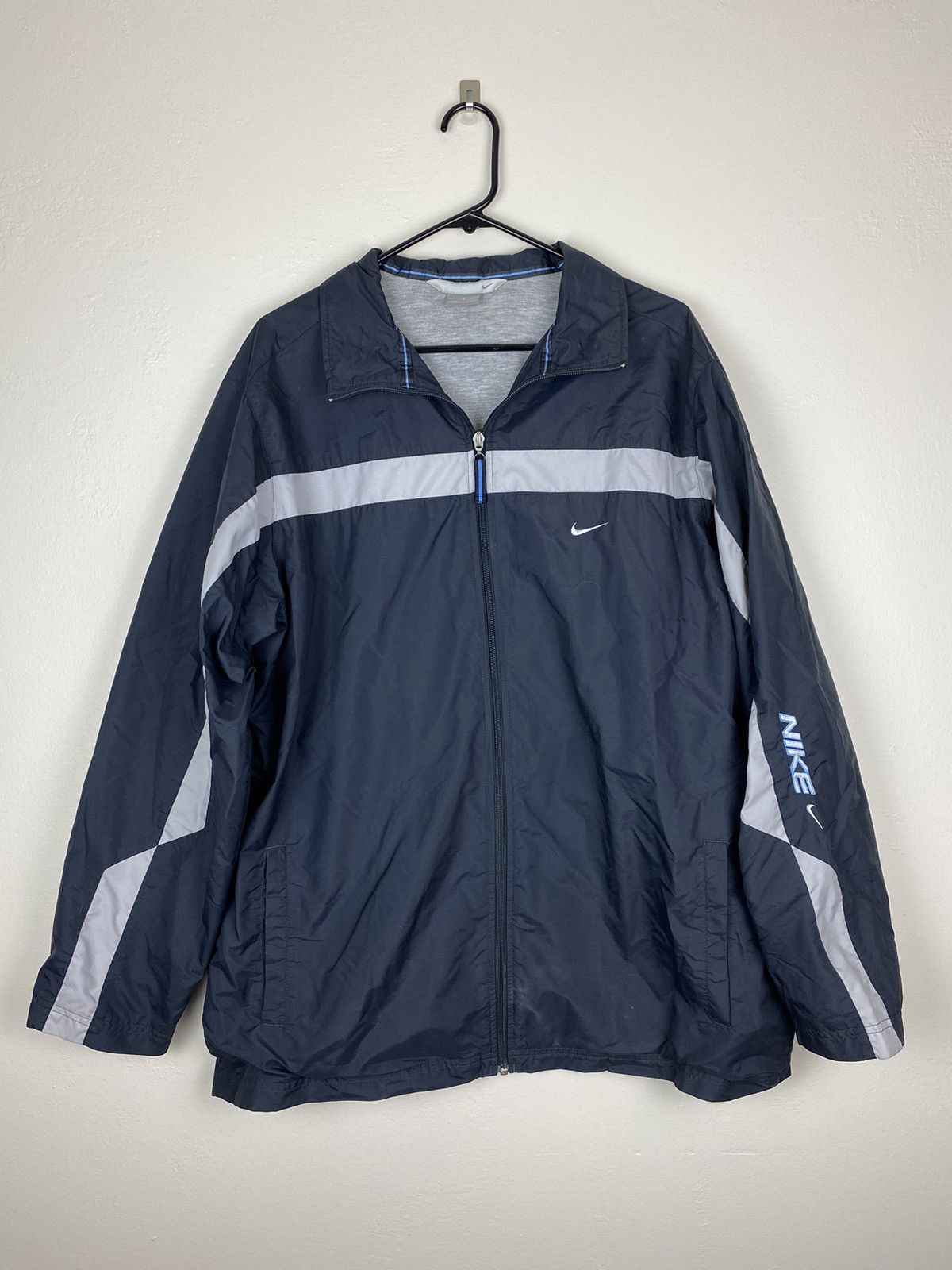 Nike Vintage Nike Zip Jacket Black Blue Swoosh Silver Tag Size US L / EU 52-54 / 3 - 1 Thumbnail