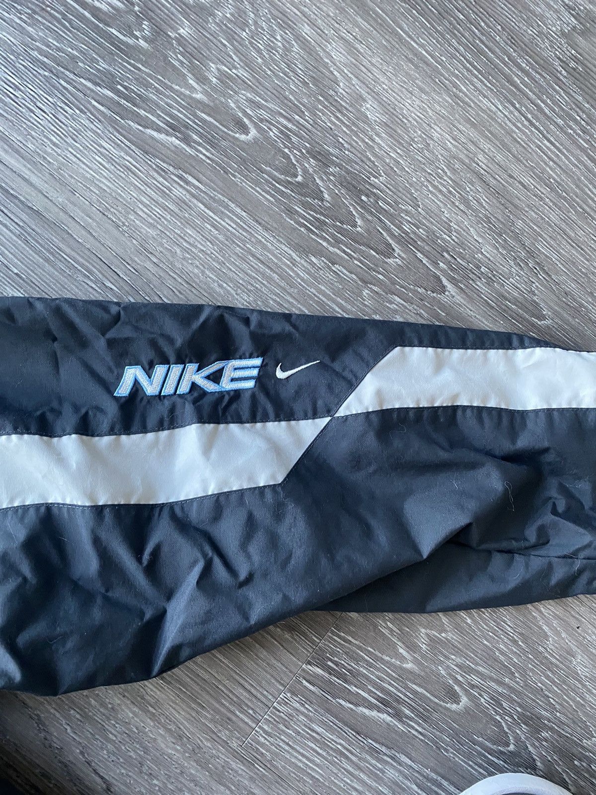Nike Vintage Nike Zip Jacket Black Blue Swoosh Silver Tag Size US L / EU 52-54 / 3 - 4 Thumbnail
