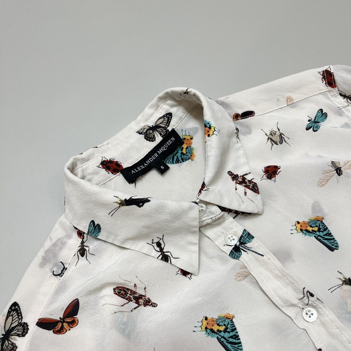 Alexander McQueen × Designer Alexander McQueen insects silk blouse Size S / US 4 / IT 40 - 2 Thumbnail