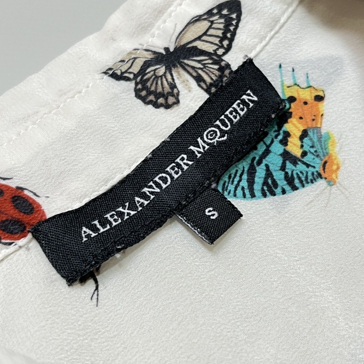 Alexander McQueen × Designer Alexander McQueen insects silk blouse Size S / US 4 / IT 40 - 3 Thumbnail