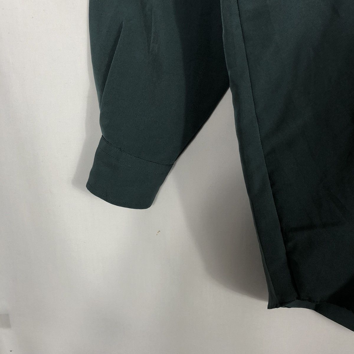 Designer × Vintage Claudio Valentino Nice Silk Button Shirts For Women Size ONE SIZE - 6 Thumbnail