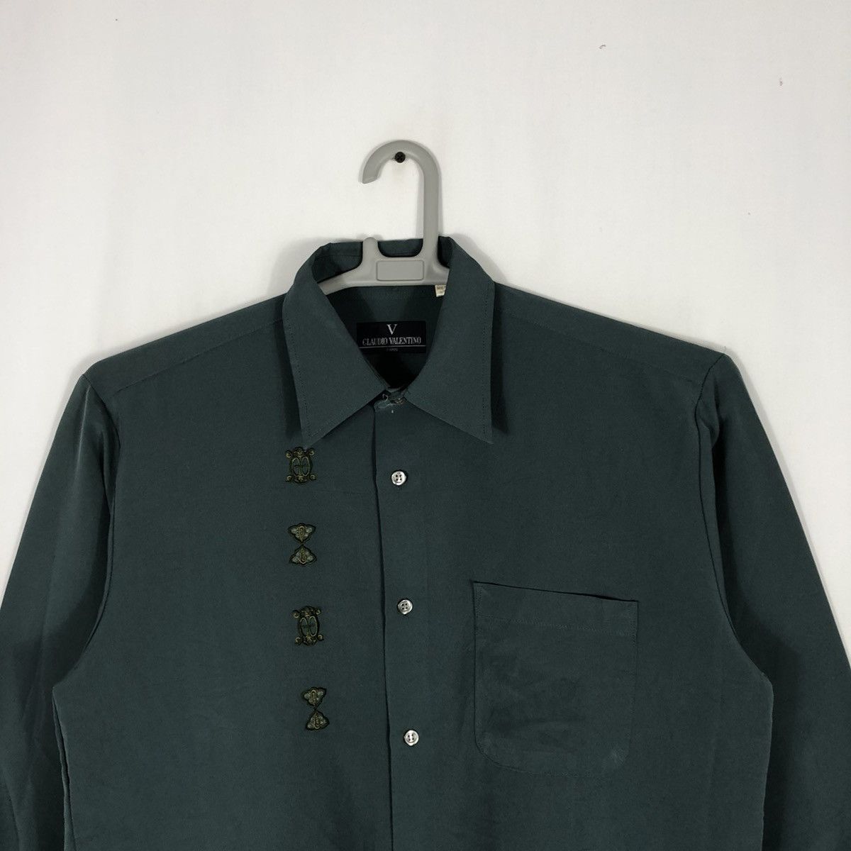 Designer × Vintage Claudio Valentino Nice Silk Button Shirts For Women Size ONE SIZE - 2 Thumbnail