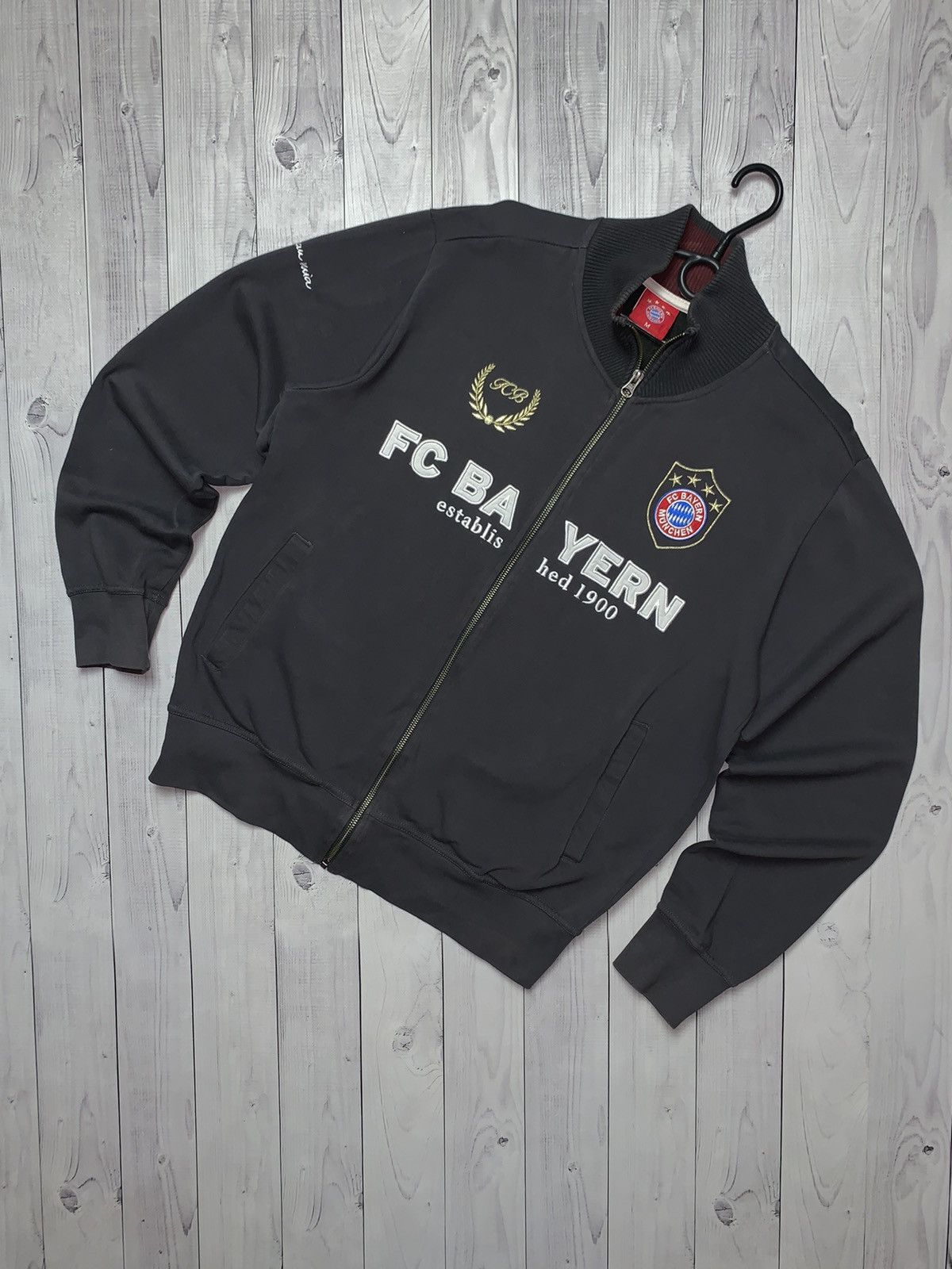 Vintage bomber Bayern Munich size M logo rare