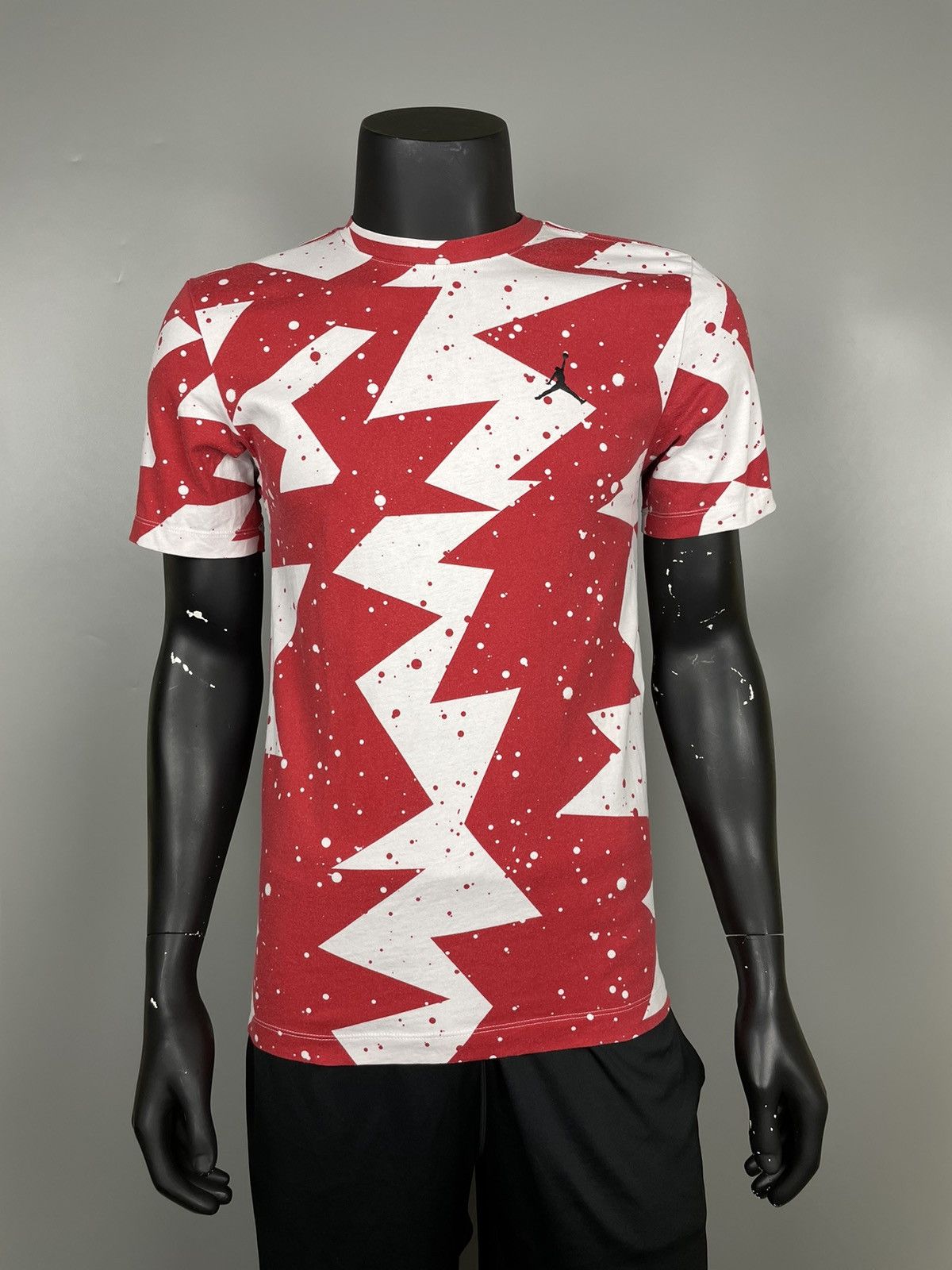Jordan Brand × Nike Nike Air Jordan T-shirt Size US S / EU 44-46 / 1 - 1 Thumbnail