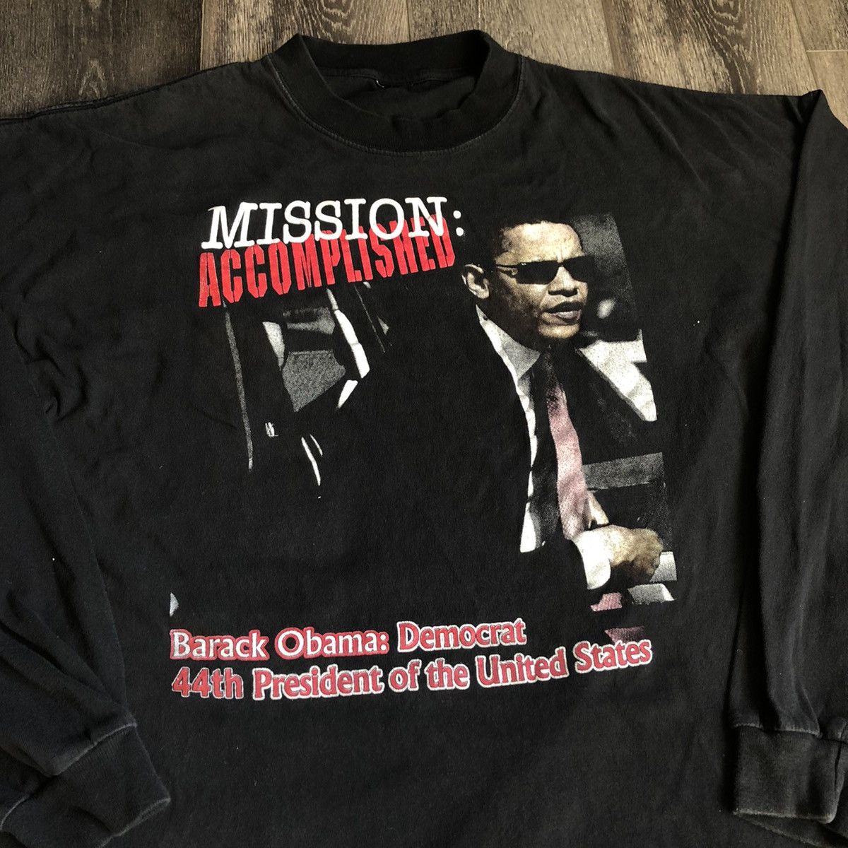 Vintage Vintage 00s Barack Obama Mission Accomplished Longsleeve Tee Size US XXL / EU 58 / 5 - 2 Thumbnail