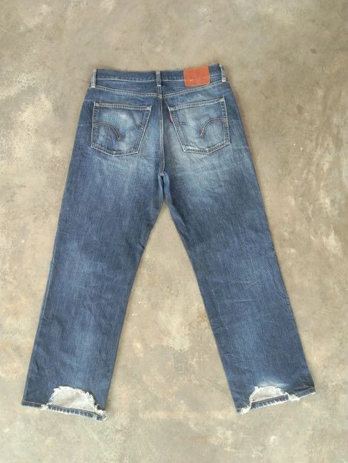 Levi's Vintage Levi's Jeans 502 Straight Leg Distressed Denim 33x28 Size US 33 - 2 Thumbnail