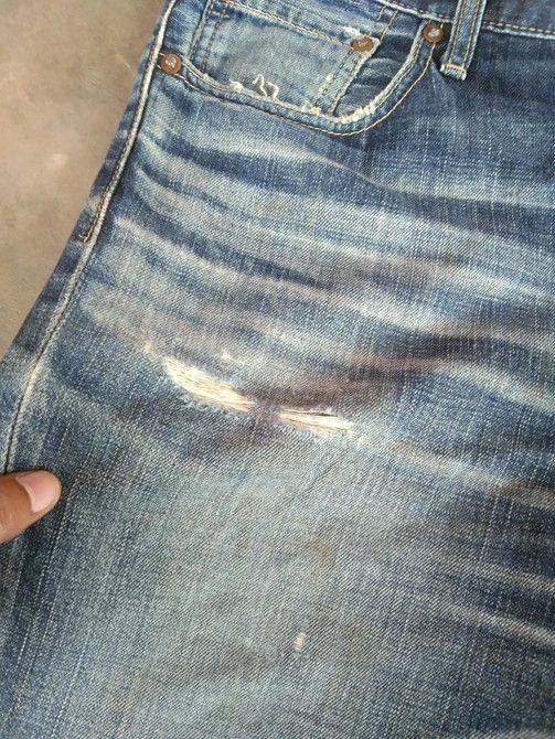 Levi's Vintage Levi's Jeans 502 Straight Leg Distressed Denim 33x28 Size US 33 - 6 Thumbnail