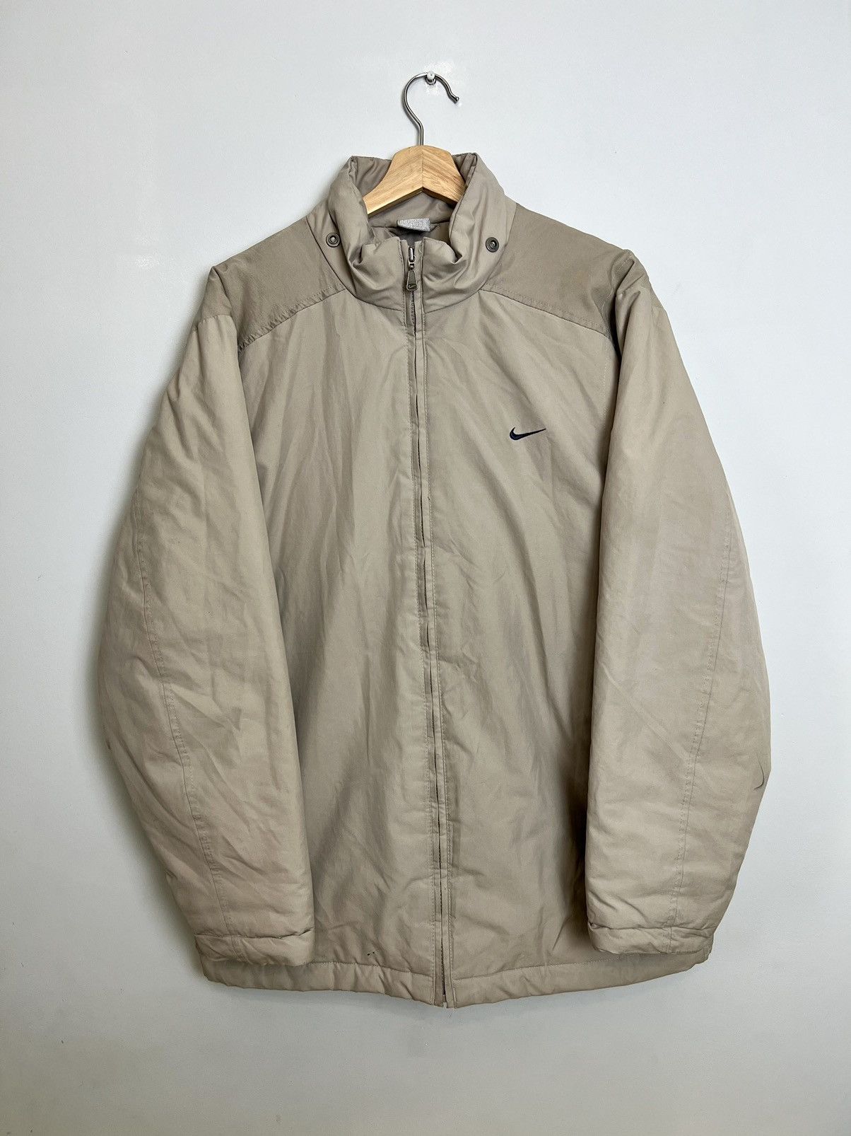 Nike Nike Vintage Y2k Beige Mini Swoosh Winter Jacket Hype Rare Size US L / EU 52-54 / 3 - 1 Thumbnail