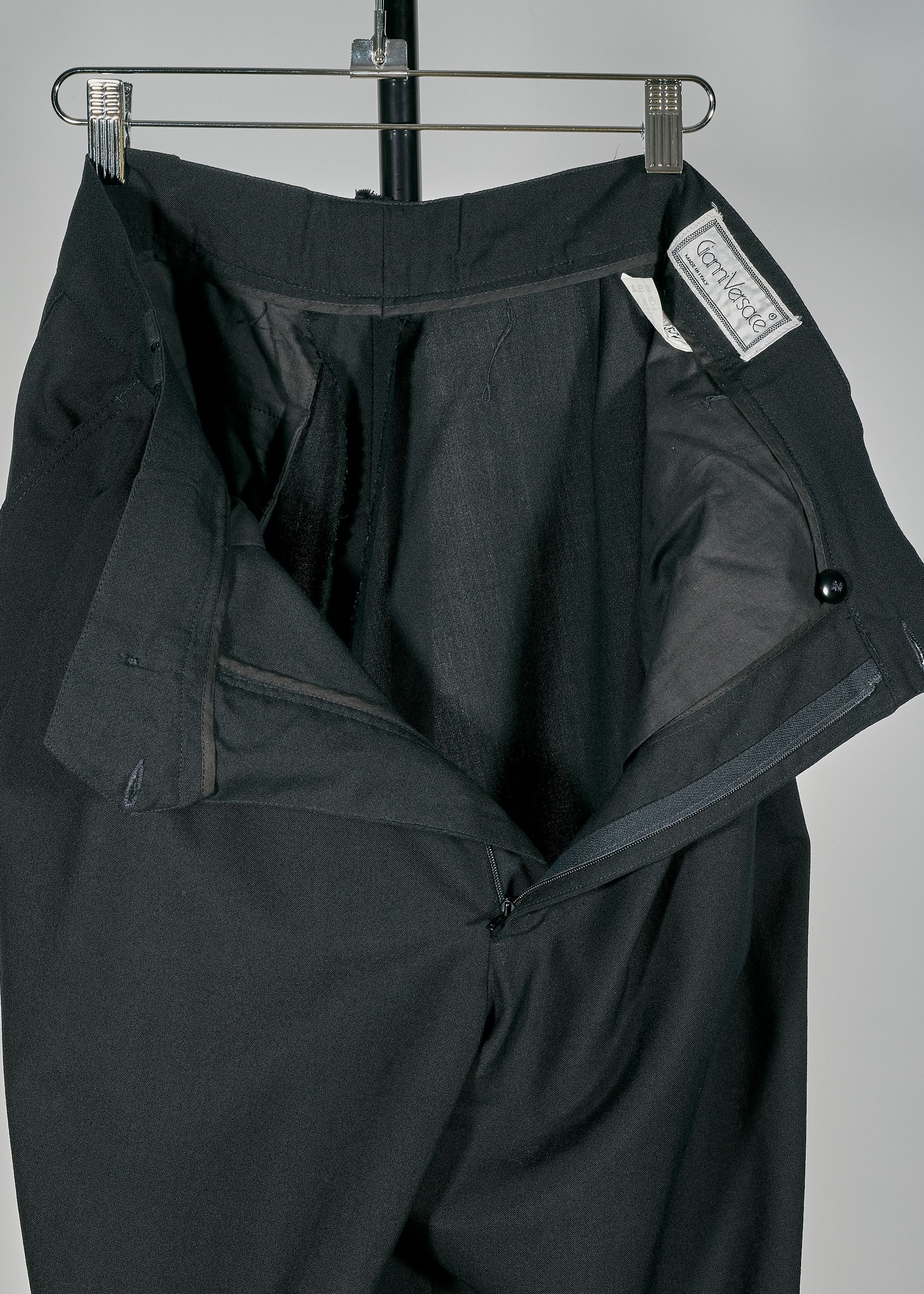 Versace Gianni Versace 90s Straight-leg Pleated Trouser Pants Size US 34 / EU 50 - 3 Thumbnail