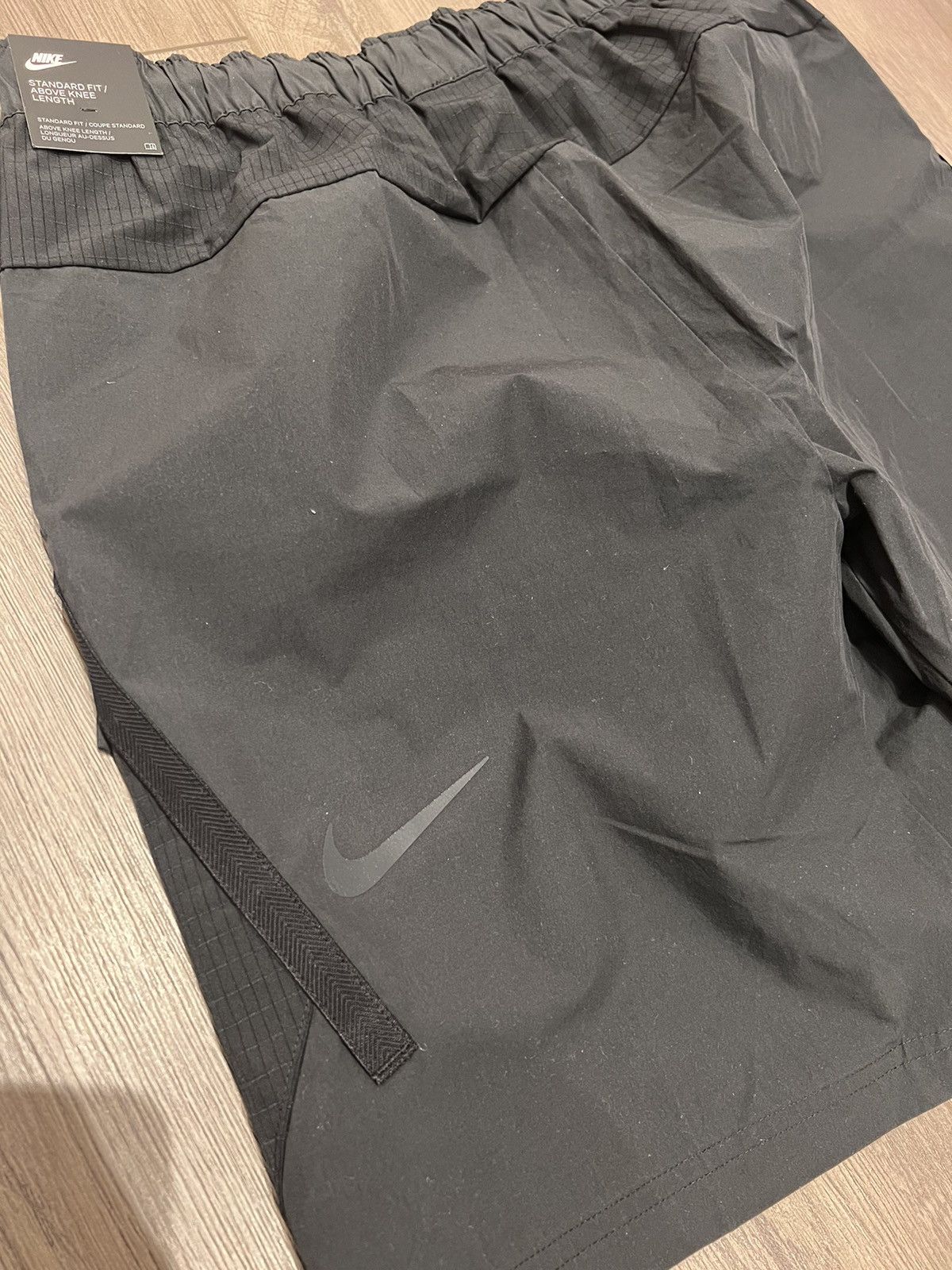Nike Nike Sportswear Tech Pack Cargo Shorts CZ9563-010 Size US 32 / EU 48 - 4 Thumbnail
