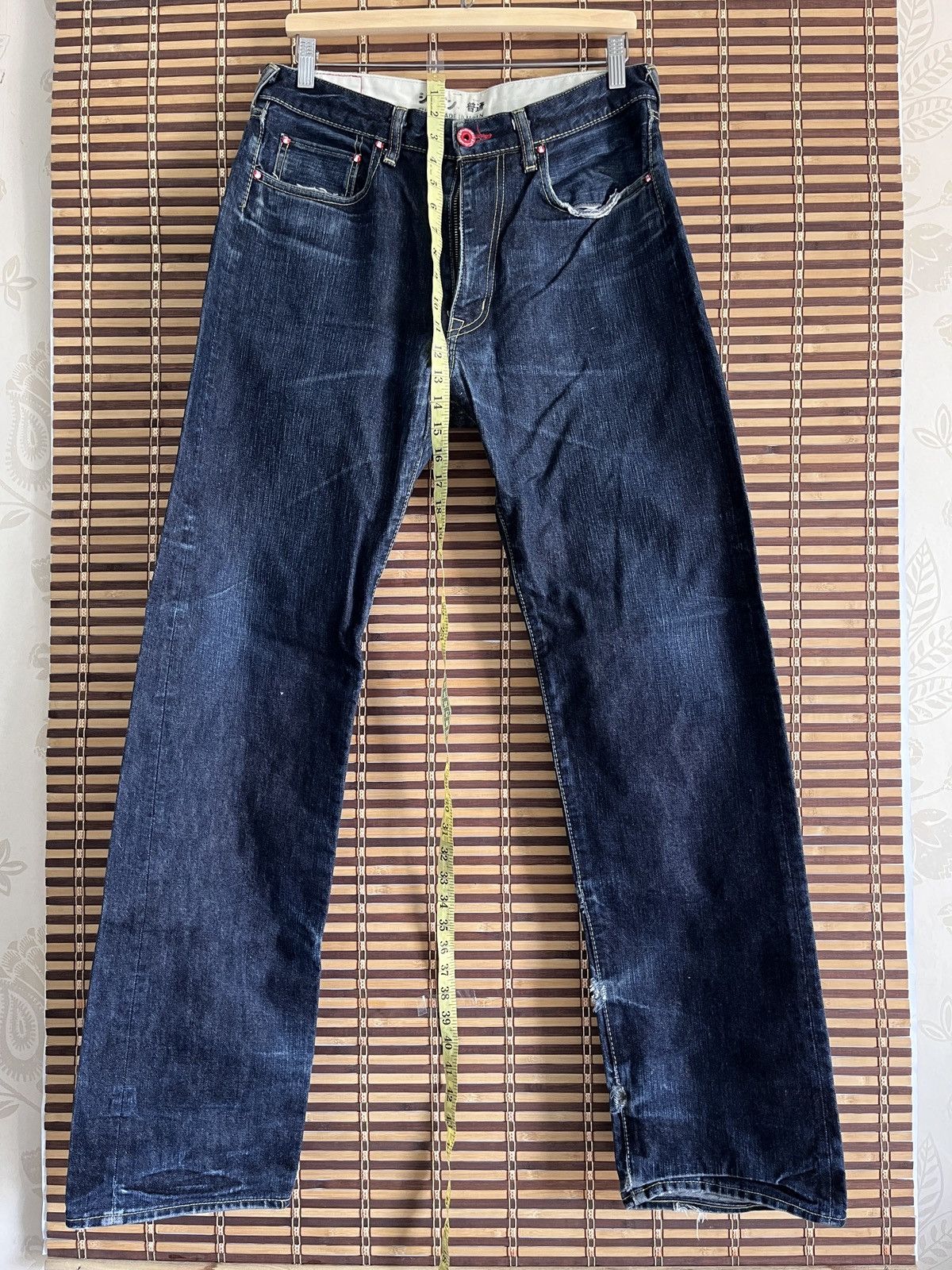 Indigo × Japanese Brand Distressed Redline Selvedge Indigo Cune Made In Japan Denim Size US 32 / EU 48 - 2 Thumbnail