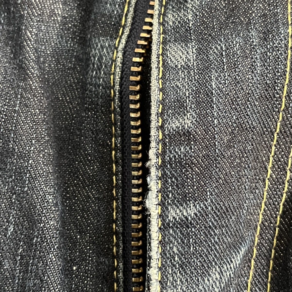 Indigo × Japanese Brand Distressed Redline Selvedge Indigo Cune Made In Japan Denim Size US 32 / EU 48 - 11 Thumbnail