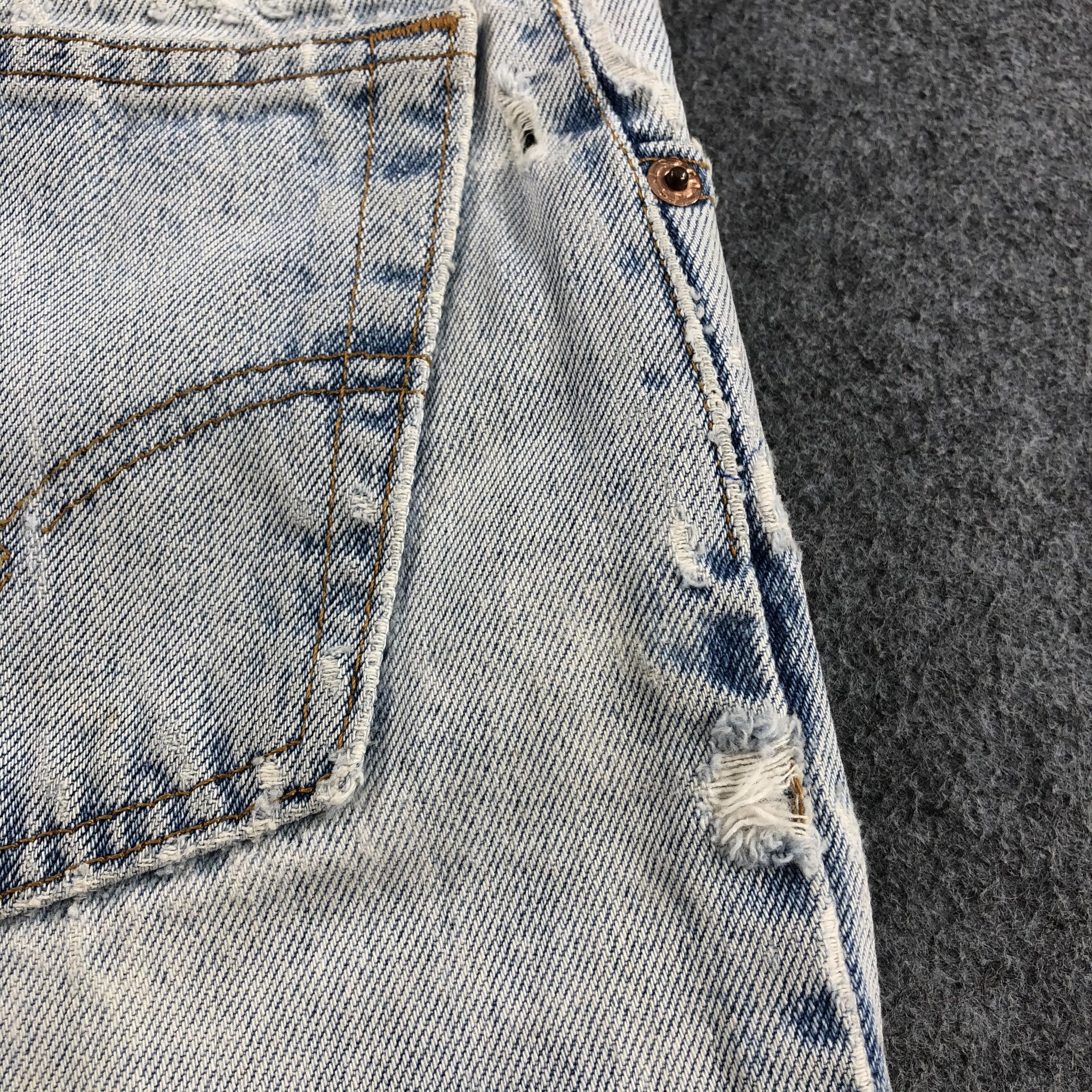 Levi's × Vintage 90s Vintage Light Wash Levis 560 Jeans-J1896 Size US 29 - 10 Thumbnail