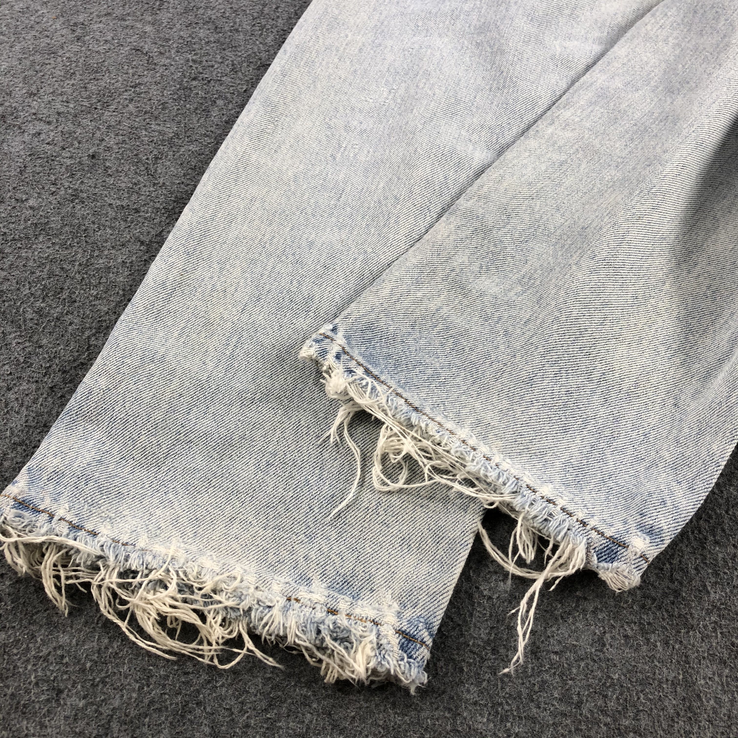 Levi's × Vintage 90s Vintage Light Wash Levis 560 Jeans-J1896 Size US 29 - 4 Thumbnail