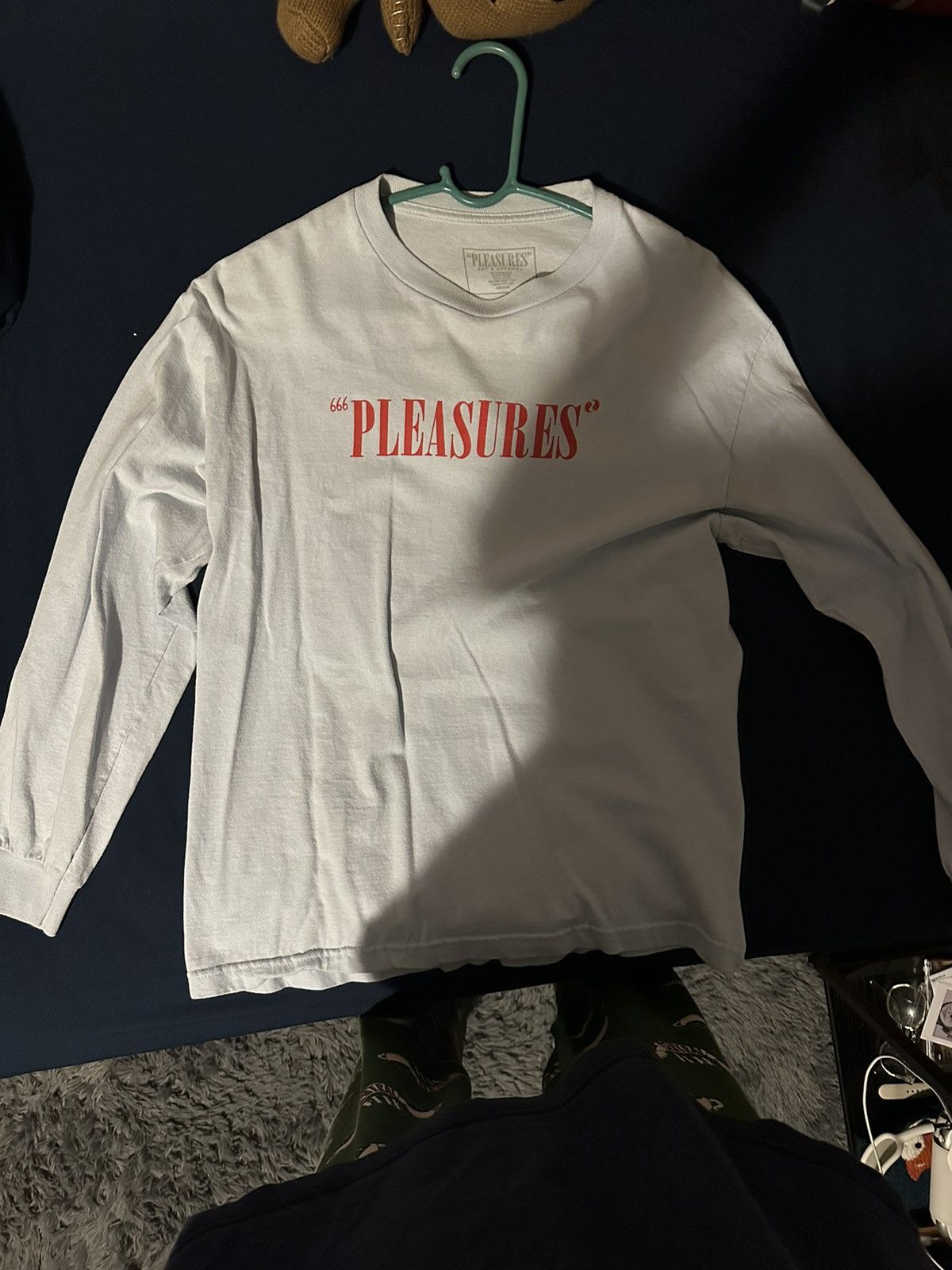 Pleasures pleasures long sleeve Size US M / EU 48-50 / 2 - 1 Thumbnail