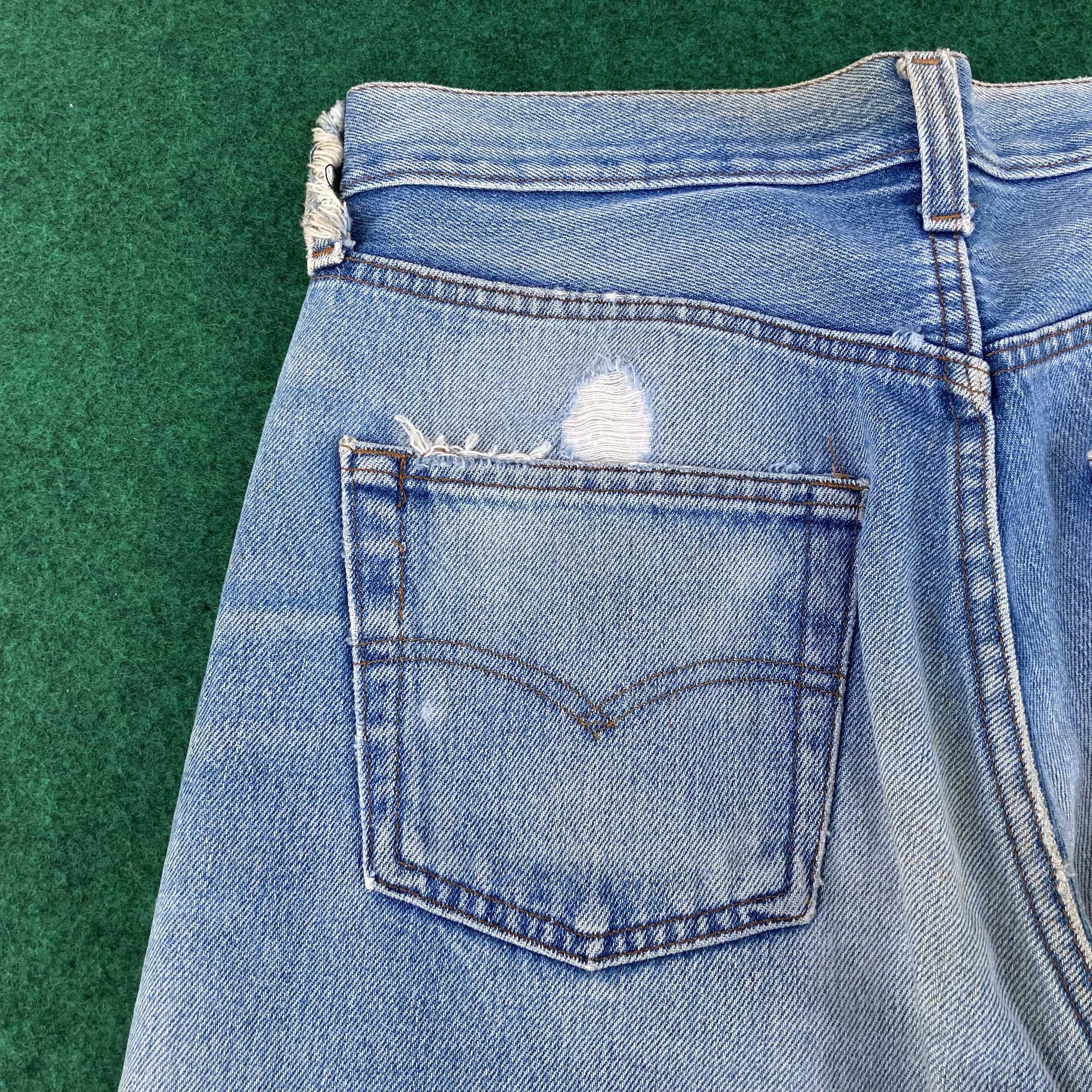Levi's × Vintage 29x33 Levis 501 Distressed Ripped Light Wash 90s Jeans Size US 29 - 9 Thumbnail