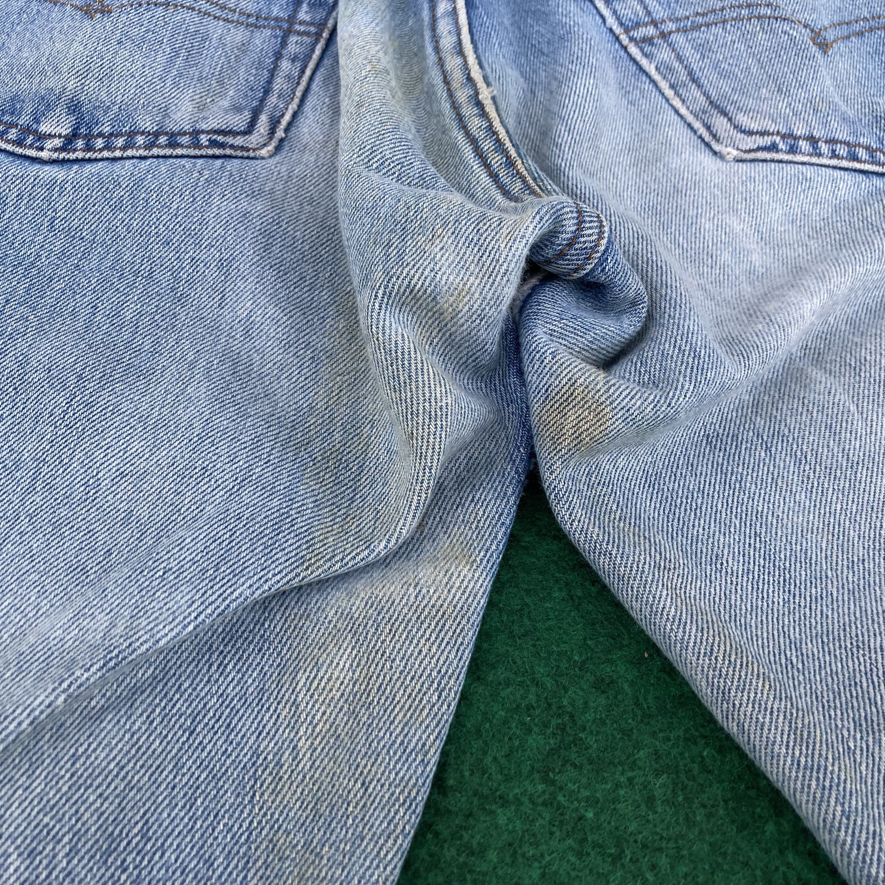 Levi's × Vintage 29x33 Levis 501 Distressed Ripped Light Wash 90s Jeans Size US 29 - 11 Thumbnail