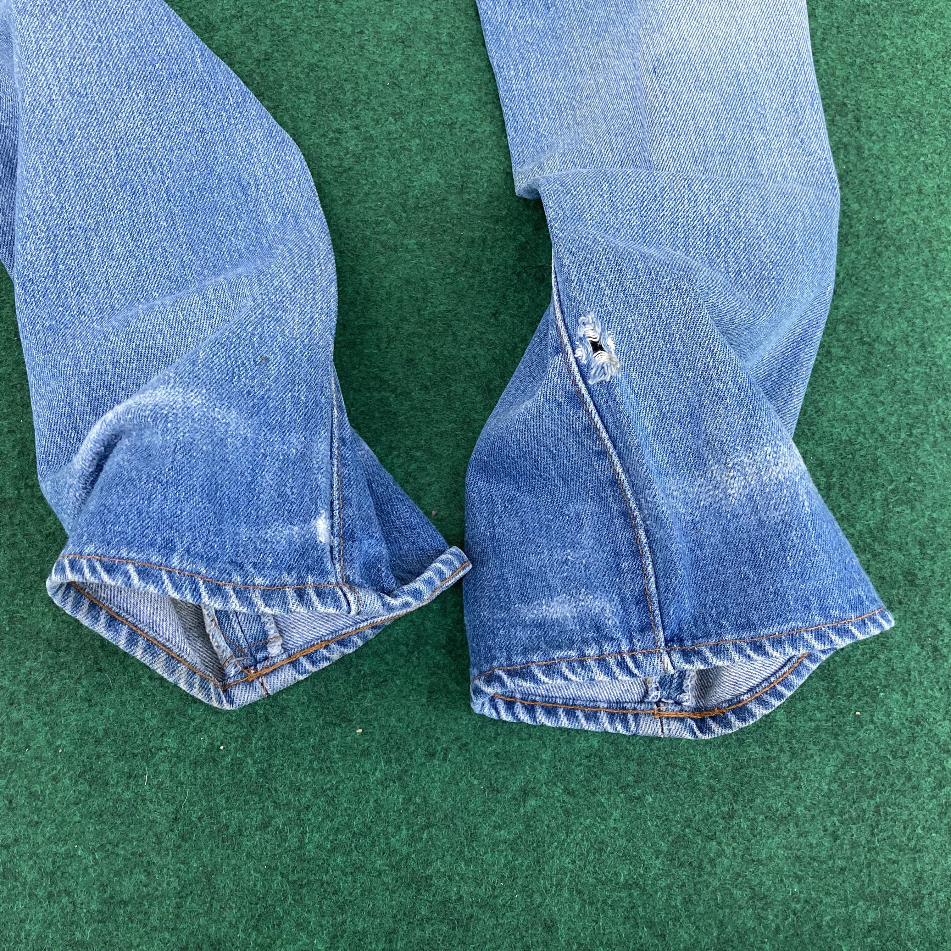 Levi's × Vintage 29x33 Levis 501 Distressed Ripped Light Wash 90s Jeans Size US 29 - 8 Thumbnail