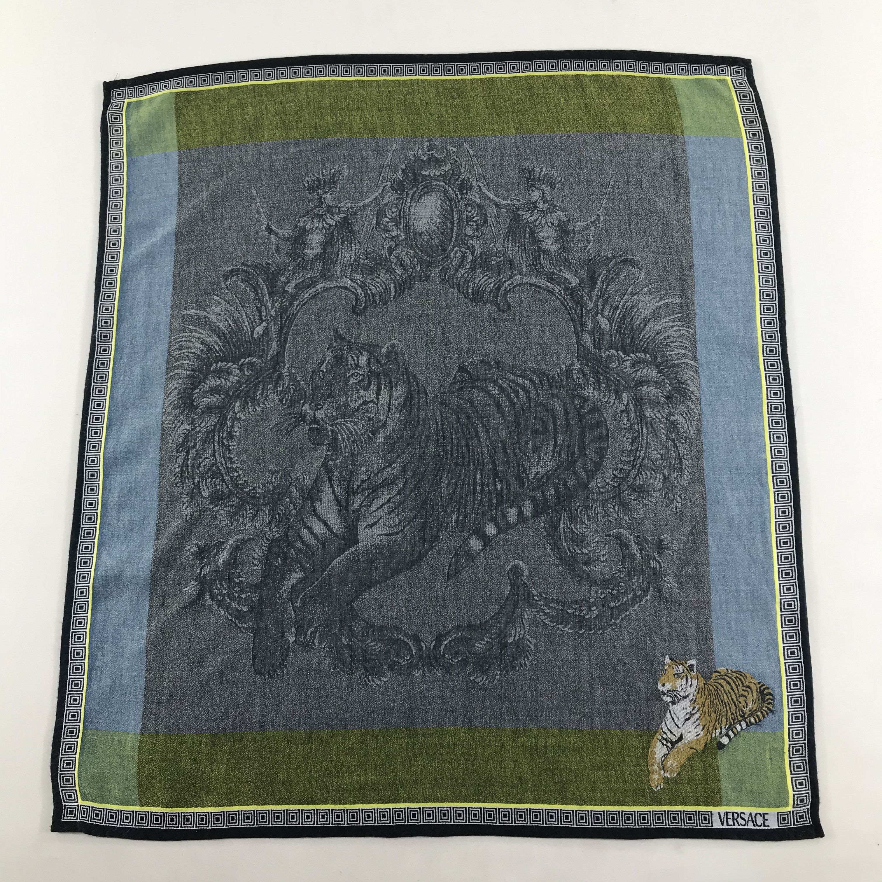 Versace Versace Tiger Handkerchief Neckerchief Bandana H39 Size ONE SIZE - 1 Thumbnail