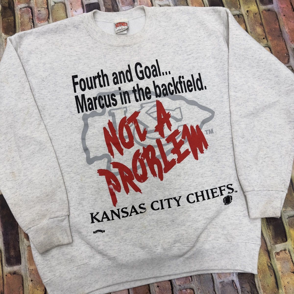 NFL × Nutmeg × Vintage Vintage Kansas City Chiefs sweatshirt Size US L / EU 52-54 / 3 - 3 Thumbnail