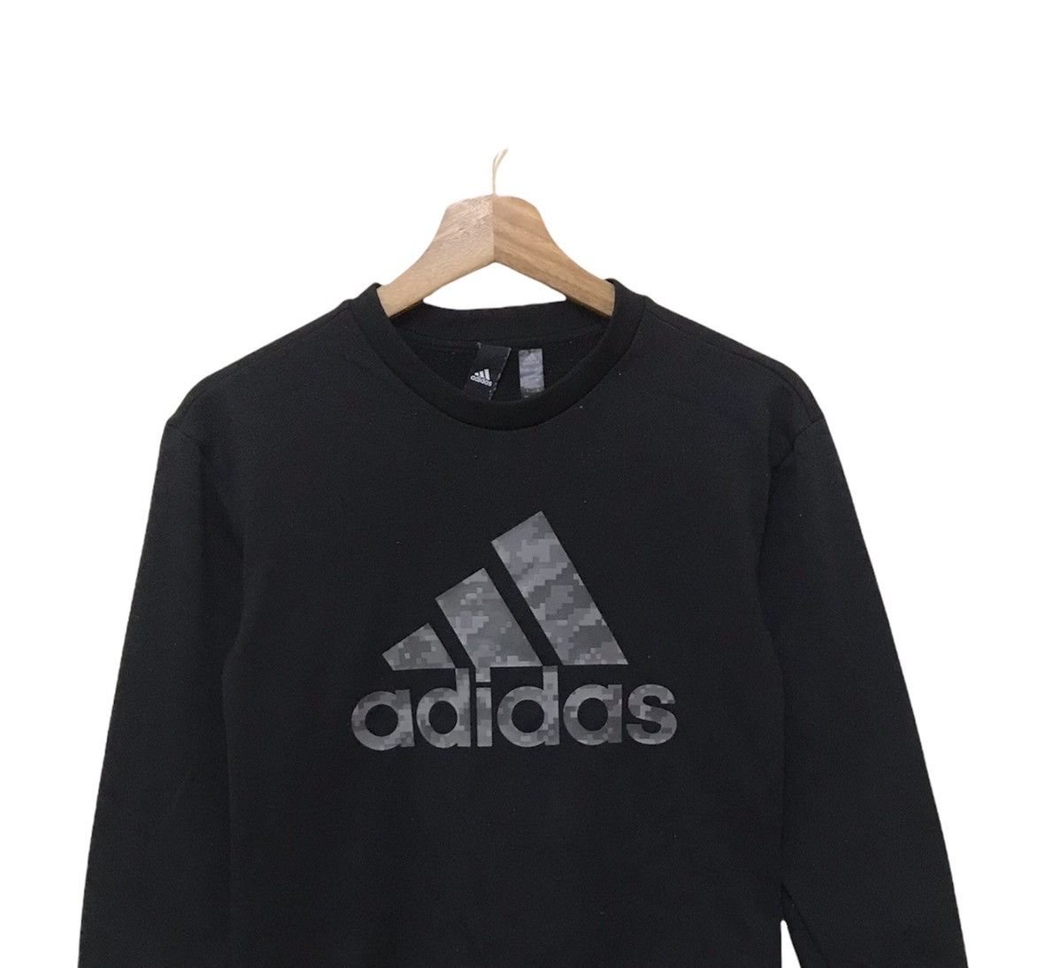 Adidas Adidas Streetwear Sweatshirt Big Logo Size US XS / EU 42 / 0 - 2 Thumbnail
