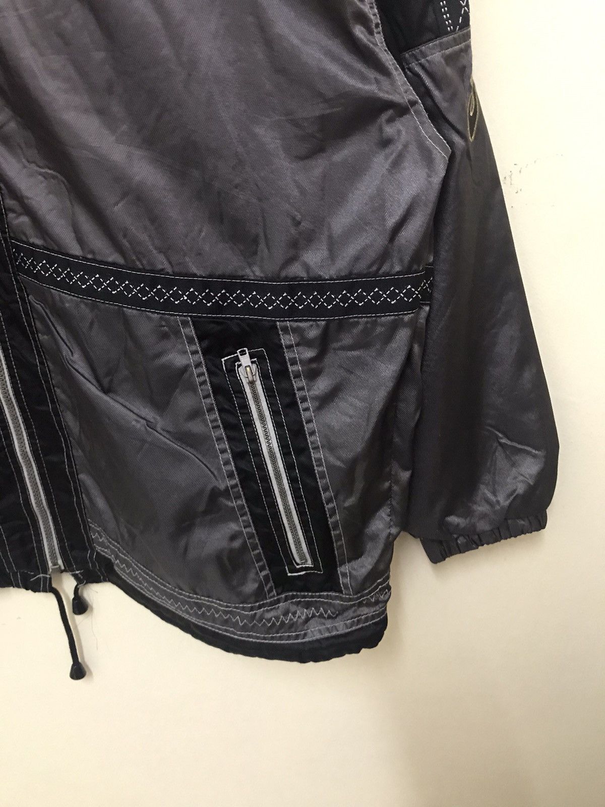 Asics × Japanese Brand × Vintage Vintage Japanese Asics Sportswear Zipper Jacket Size US L / EU 52-54 / 3 - 8 Thumbnail