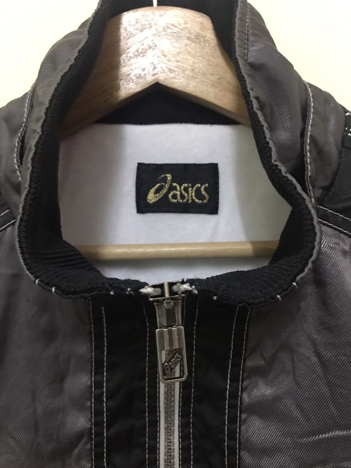 Asics × Japanese Brand × Vintage Vintage Japanese Asics Sportswear Zipper Jacket Size US L / EU 52-54 / 3 - 11 Thumbnail