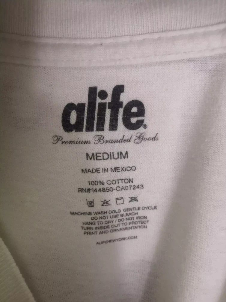 Alife Alife Party and Bullshit Tee Designer Bape Streetwear Size US M / EU 48-50 / 2 - 2 Thumbnail