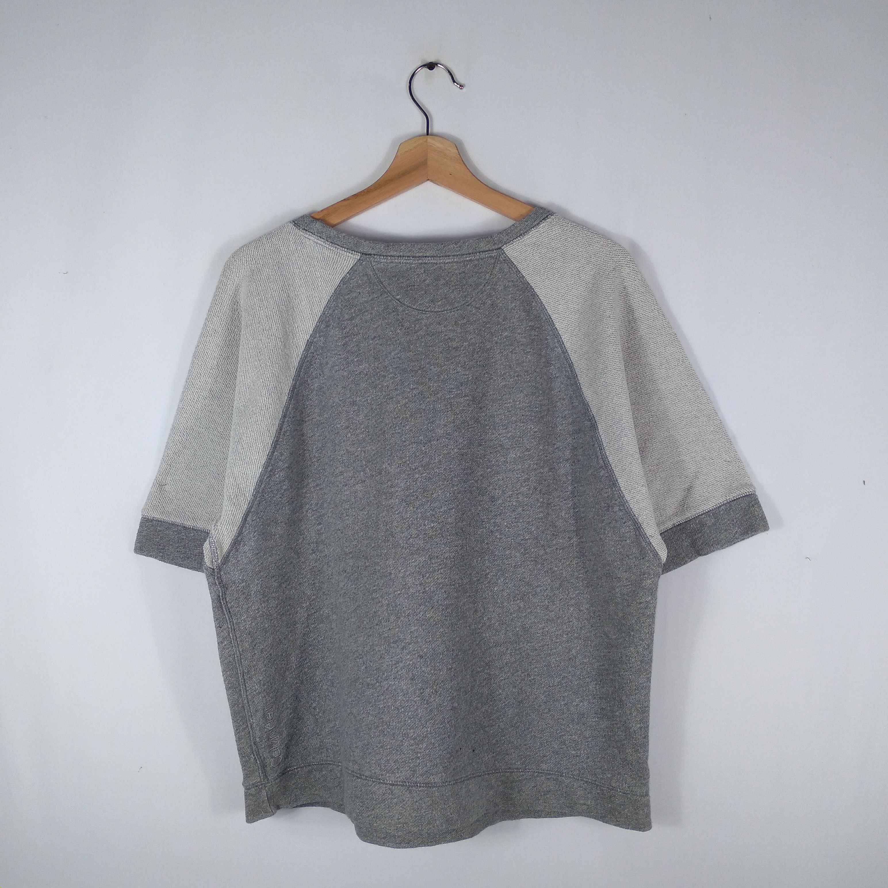 Calvin Klein × Designer × Vintage Vintage Calvin Klein Short Sleeves Sweatshirts Size US M / EU 48-50 / 2 - 4 Thumbnail